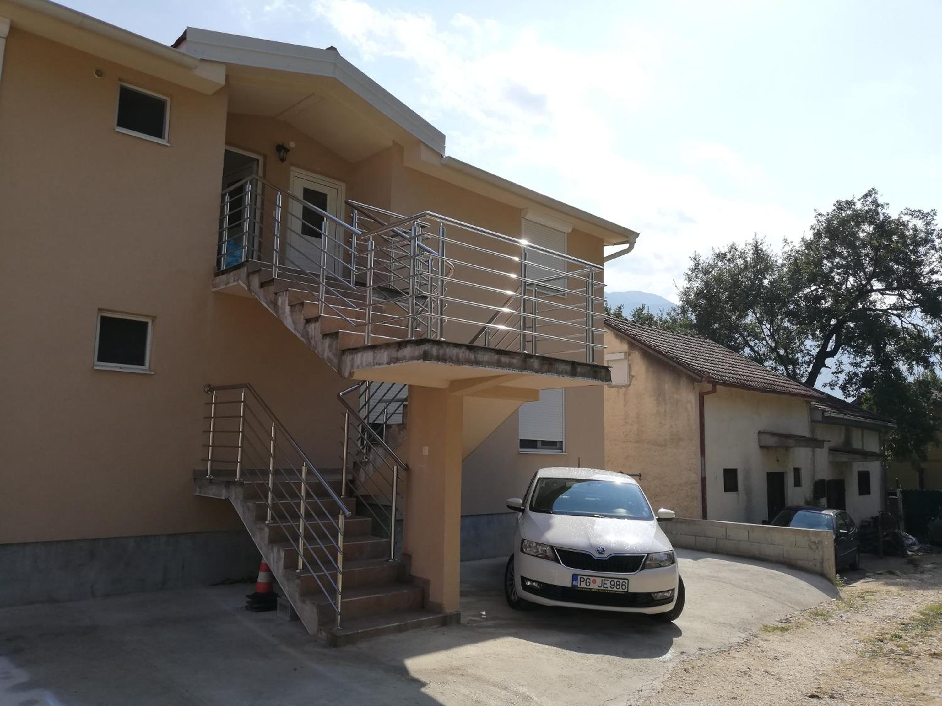 Photo 44