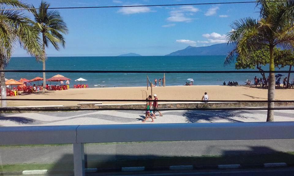 Ap na Avenida da Praia