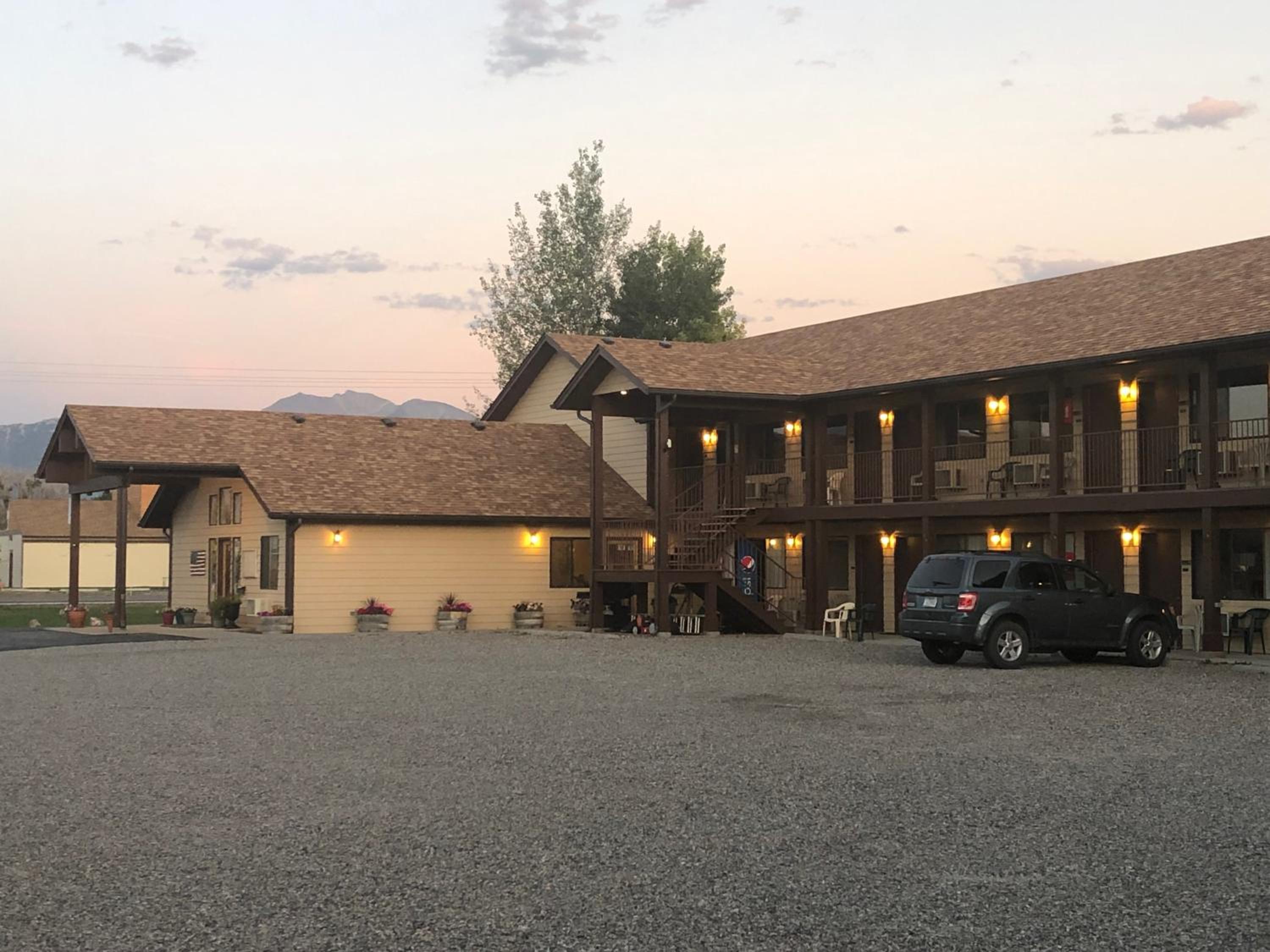 Red Bear Inn view 2