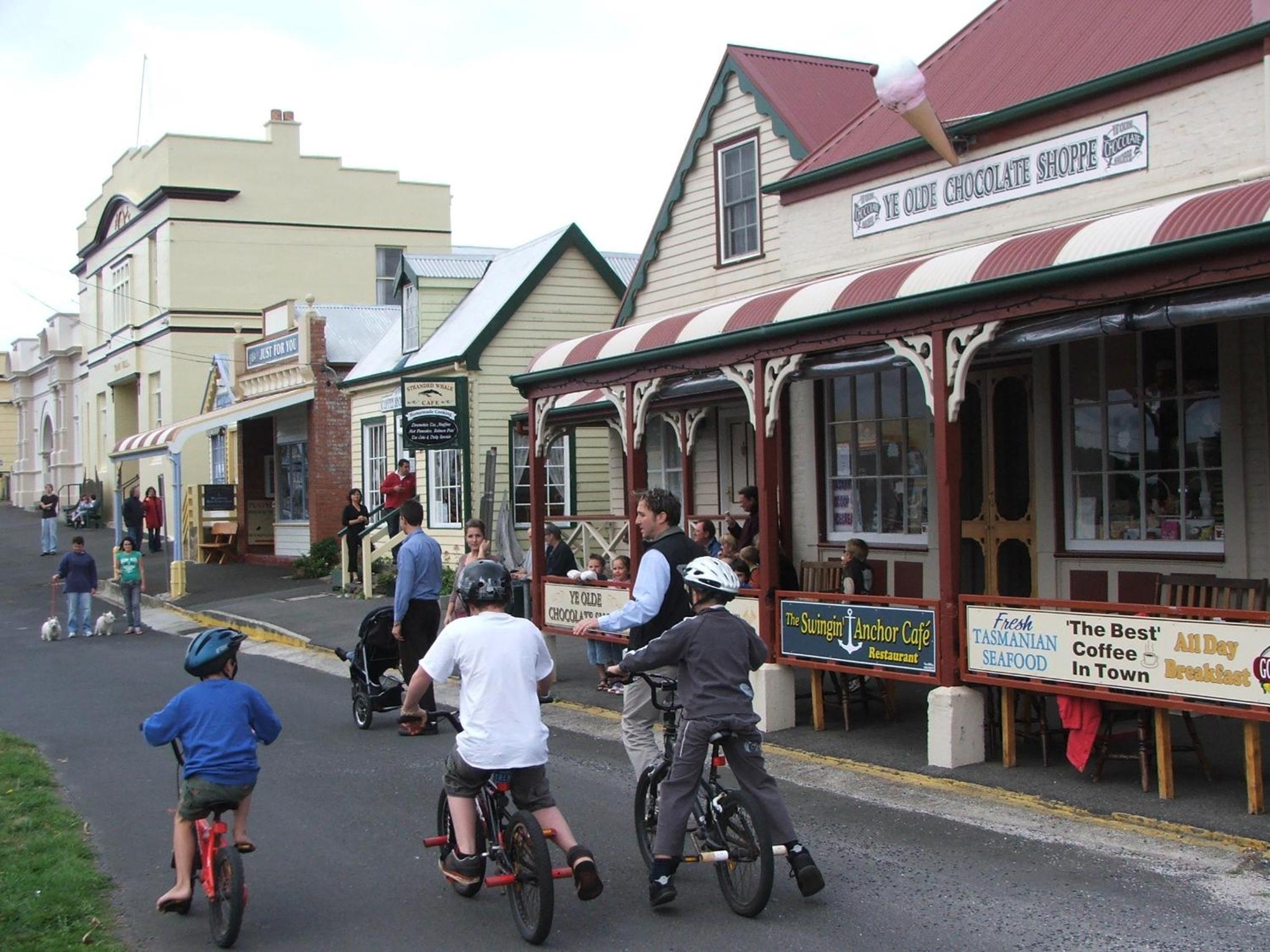 Ellie's Cottages