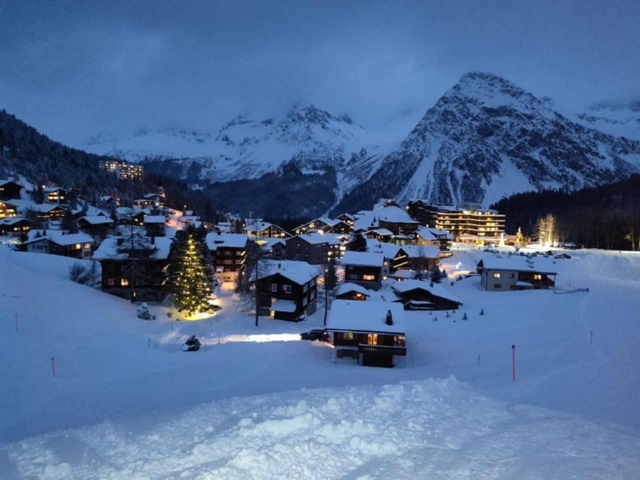 Ultra Luxurious 2-family Apartment on the Slopes in Arosa, CH view 2