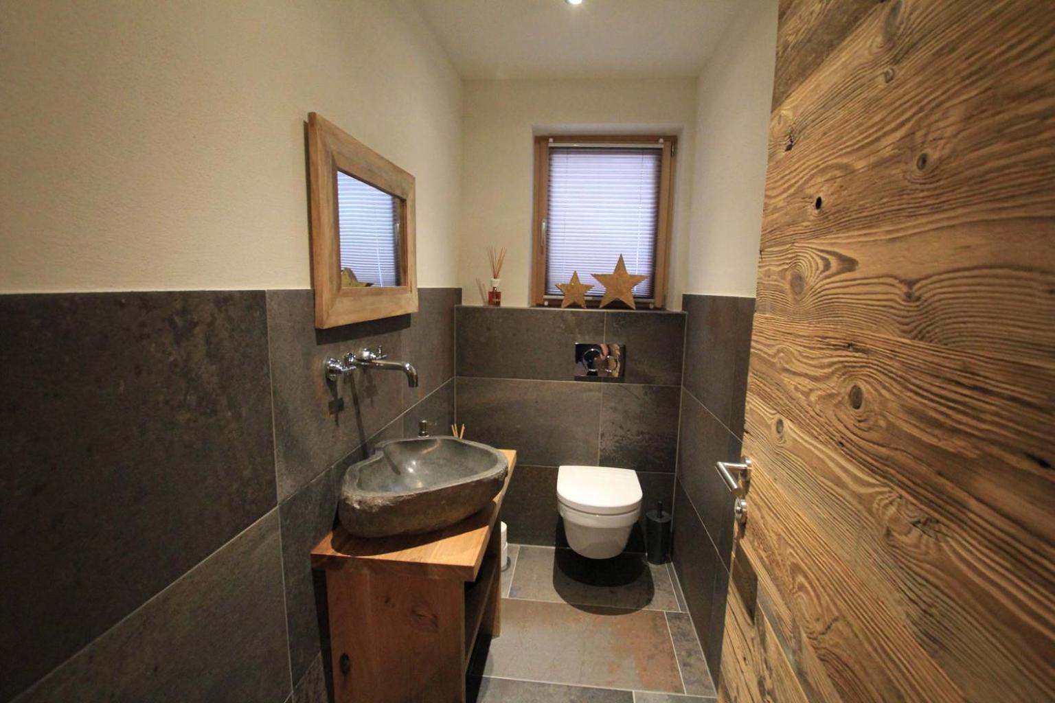 Mountain Chalet R