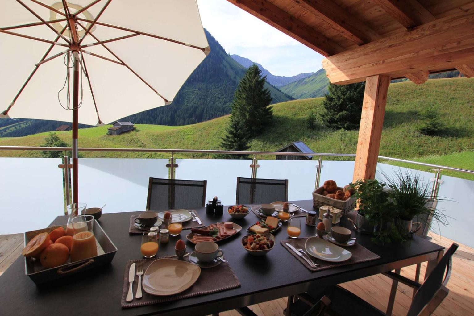 Mountain Chalet R