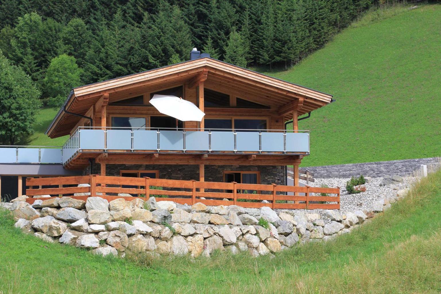 Mountain Chalet R