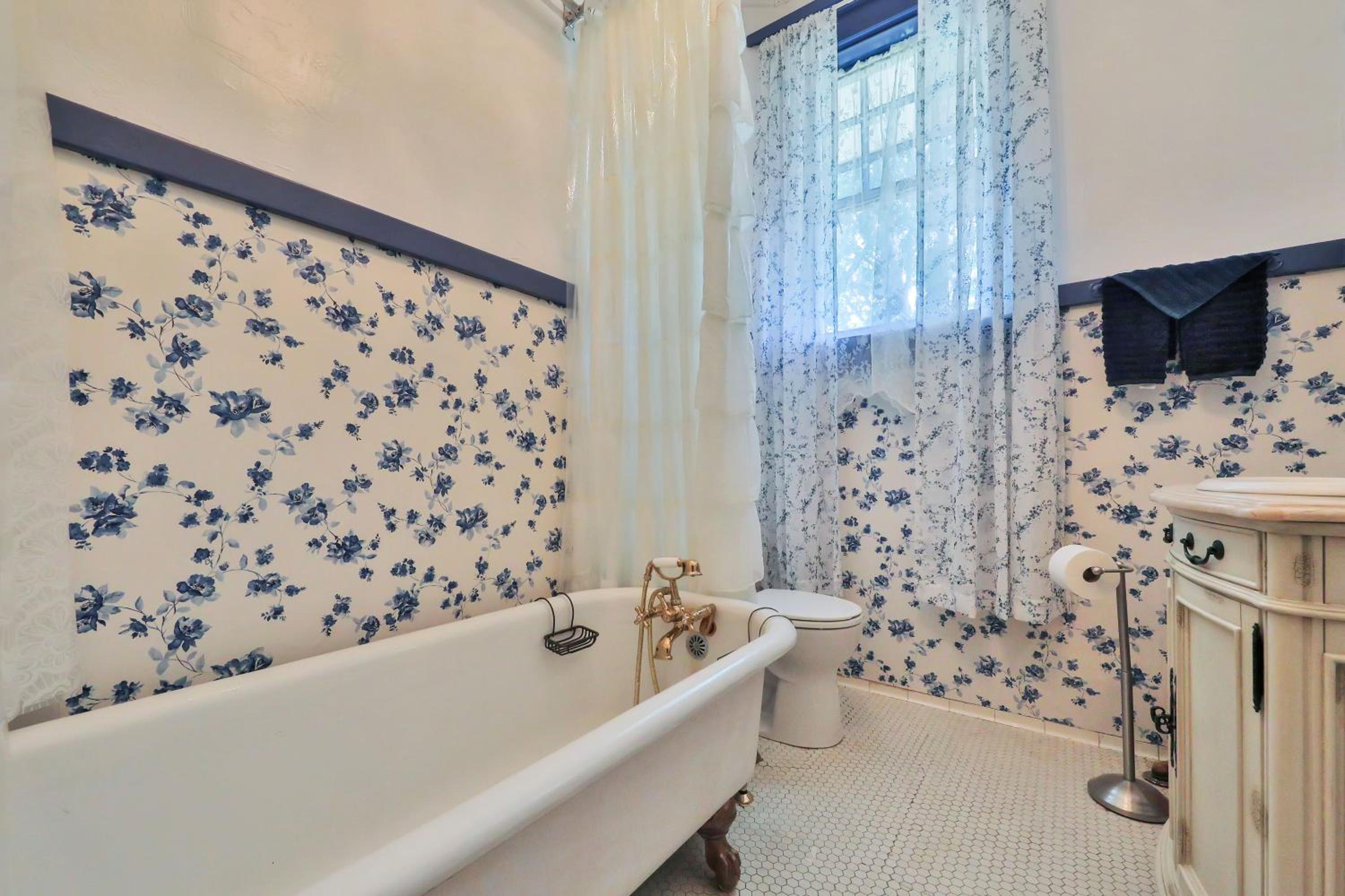 Gainesville Vacations - The Lancaster Manor Bed and Breakfast - Property Image 65