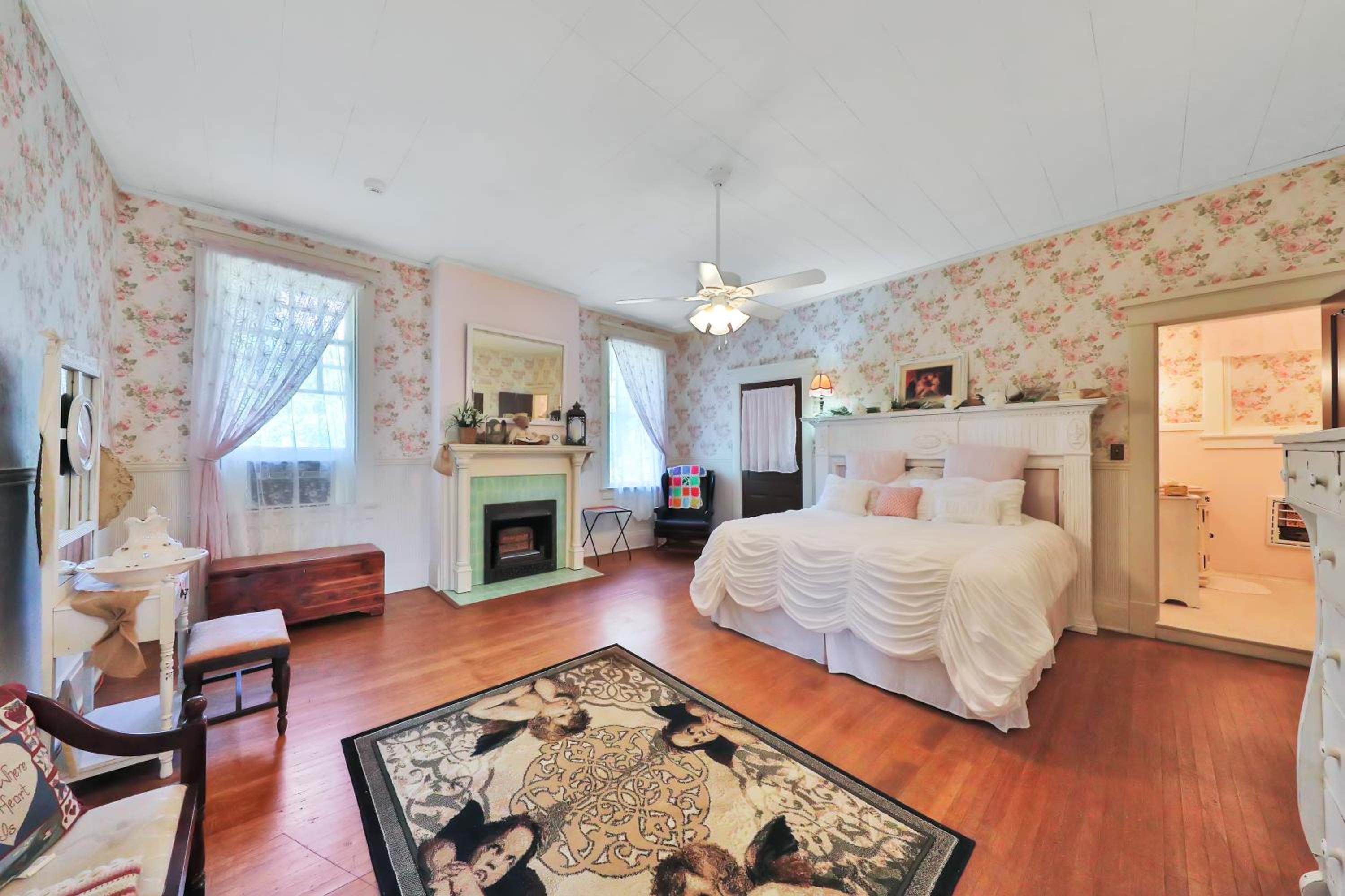 Gainesville Vacations - The Lancaster Manor Bed and Breakfast - Property Image 13