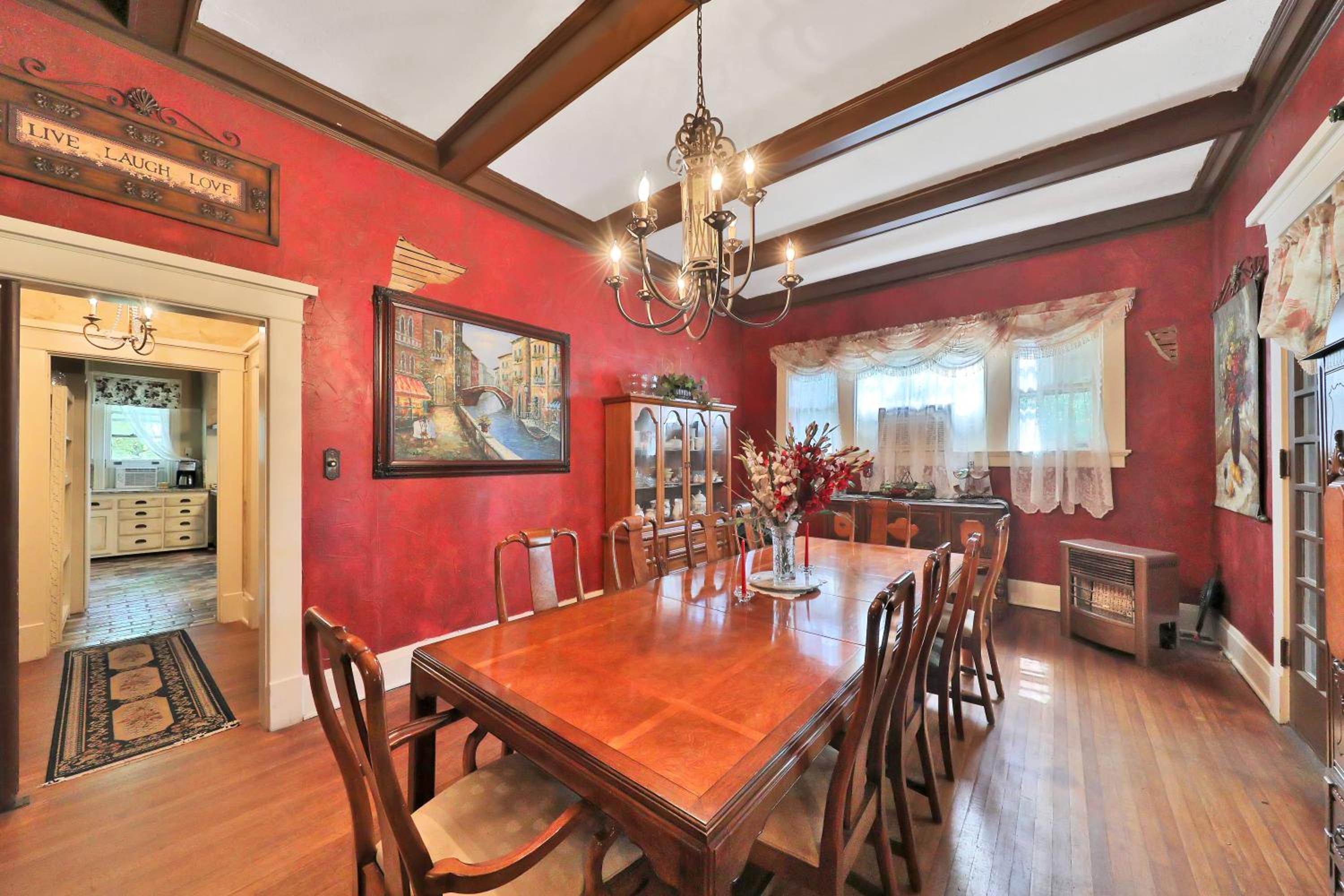 Gainesville Vacations - The Lancaster Manor Bed and Breakfast - Property Image 8