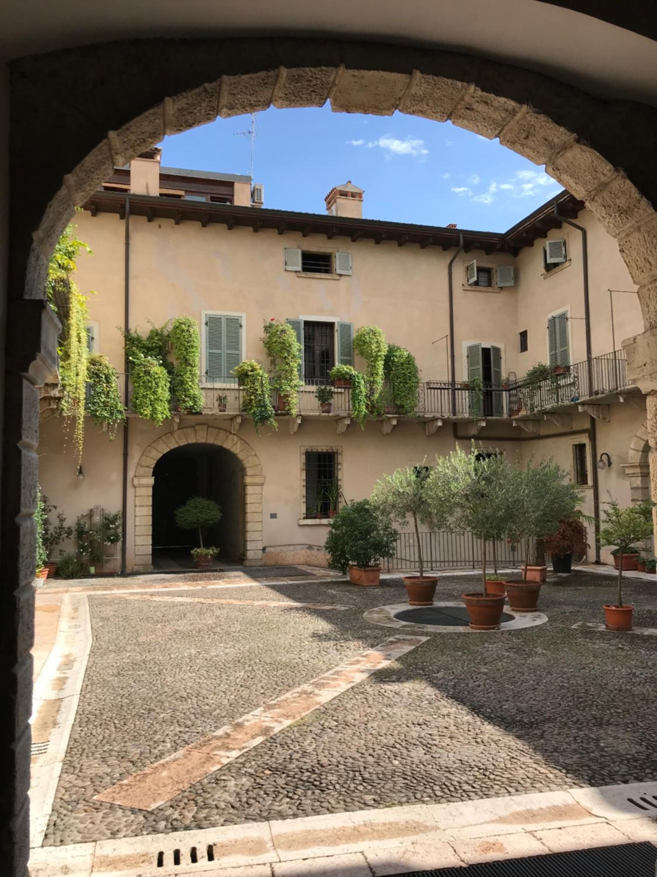 Antiche Colonne Suite view 3