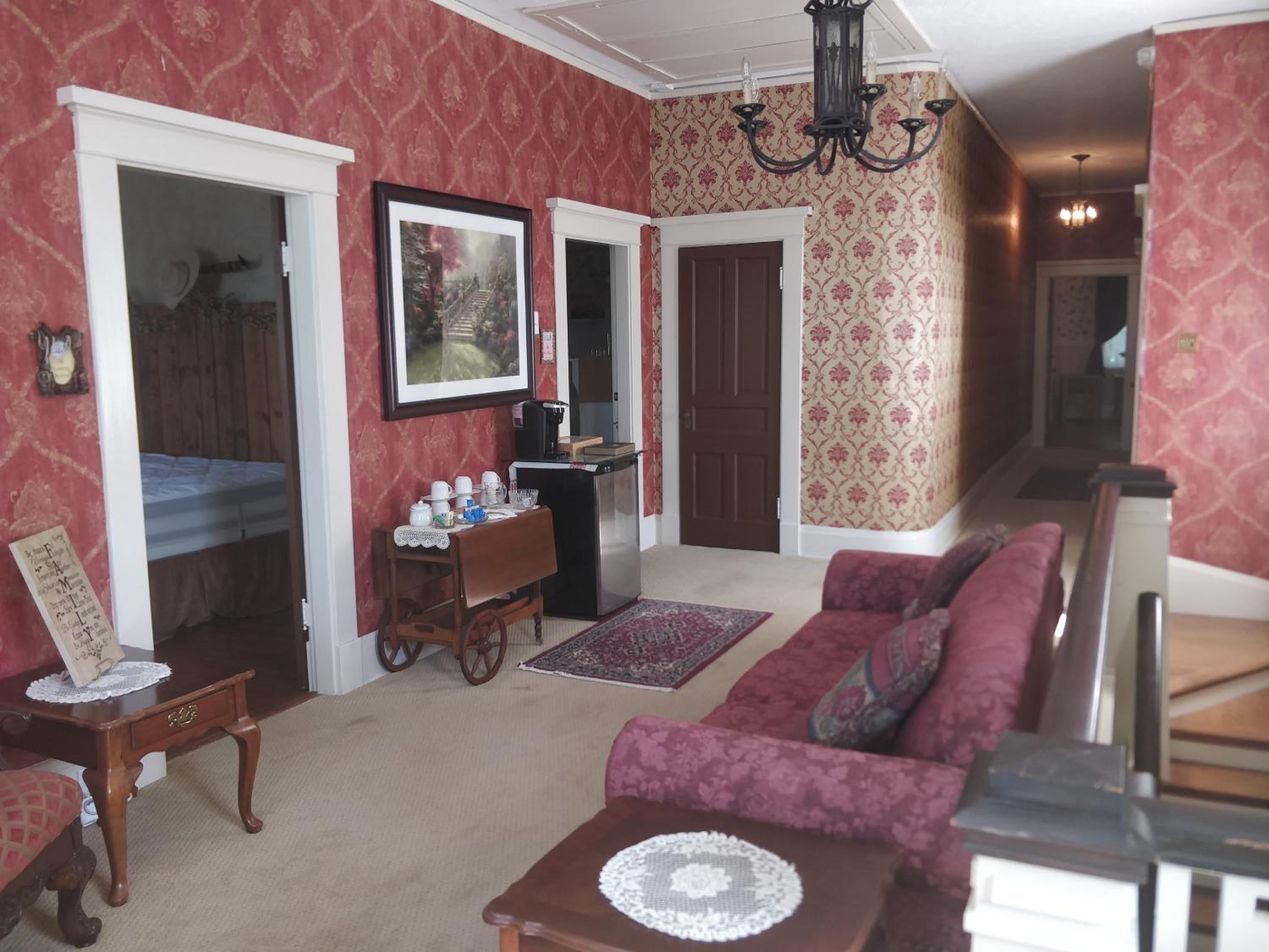 Gainesville Vacations - The Lancaster Manor Bed and Breakfast - Property Image 12