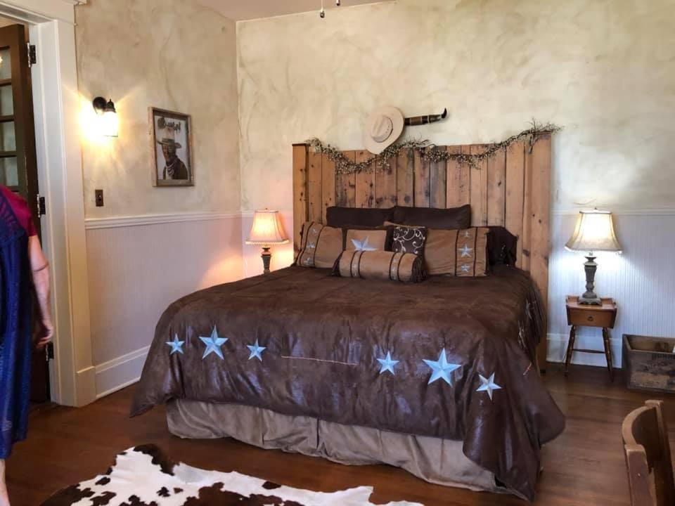 Gainesville Vacations - The Lancaster Manor Bed and Breakfast - Property Image 40