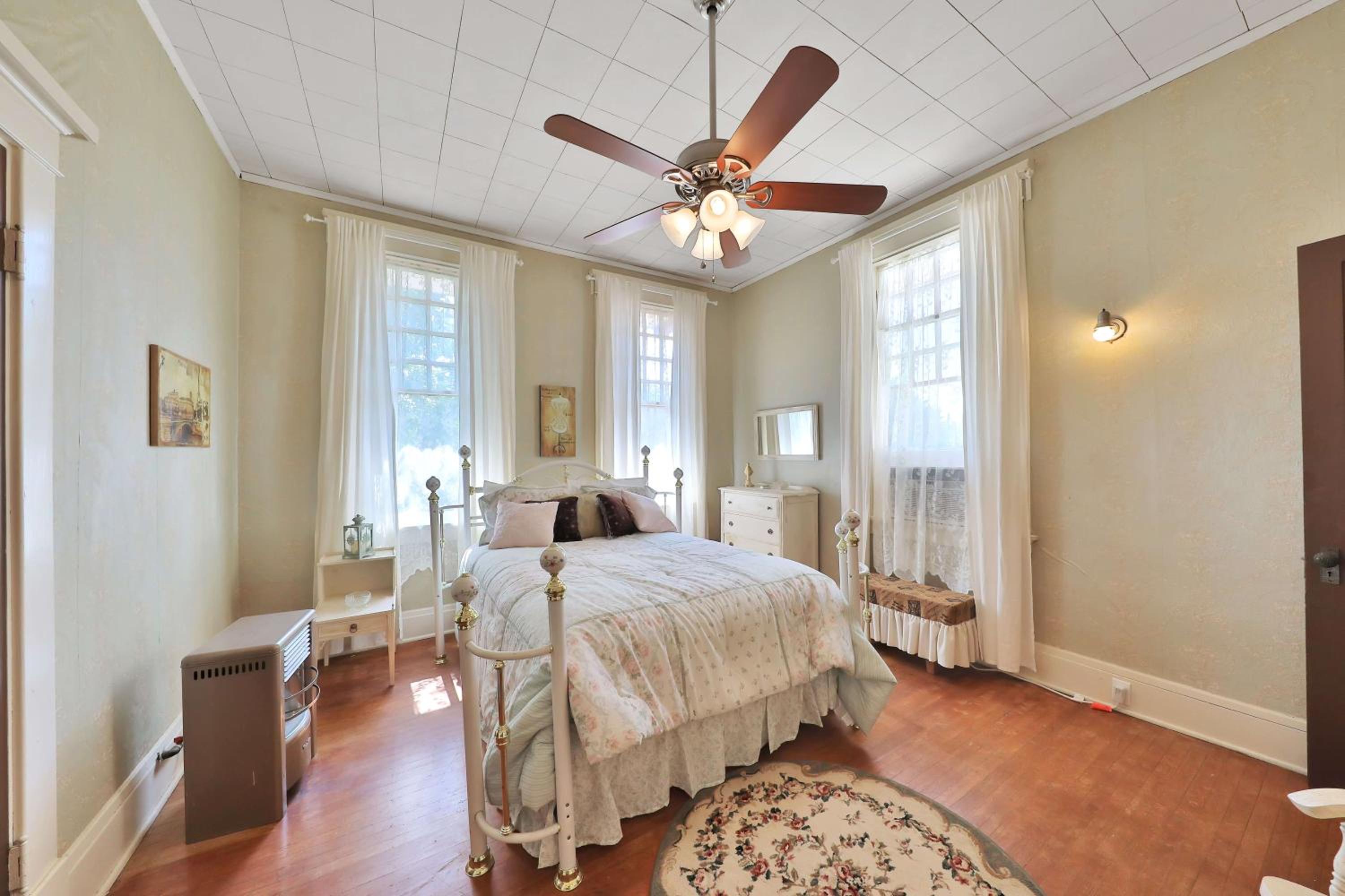 Gainesville Vacations - The Lancaster Manor Bed and Breakfast - Property Image 44