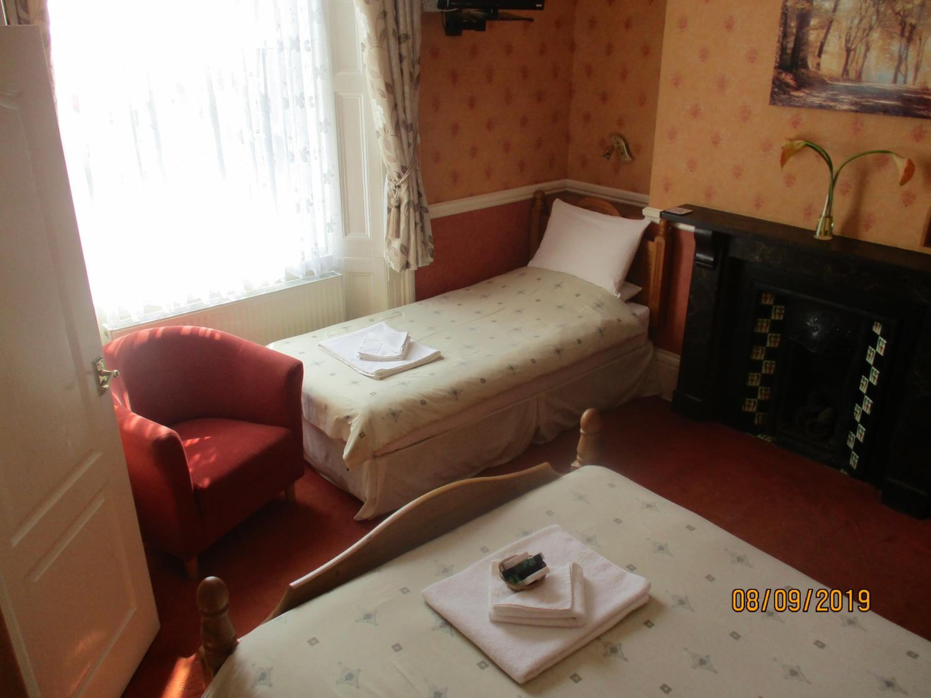 Photo 18