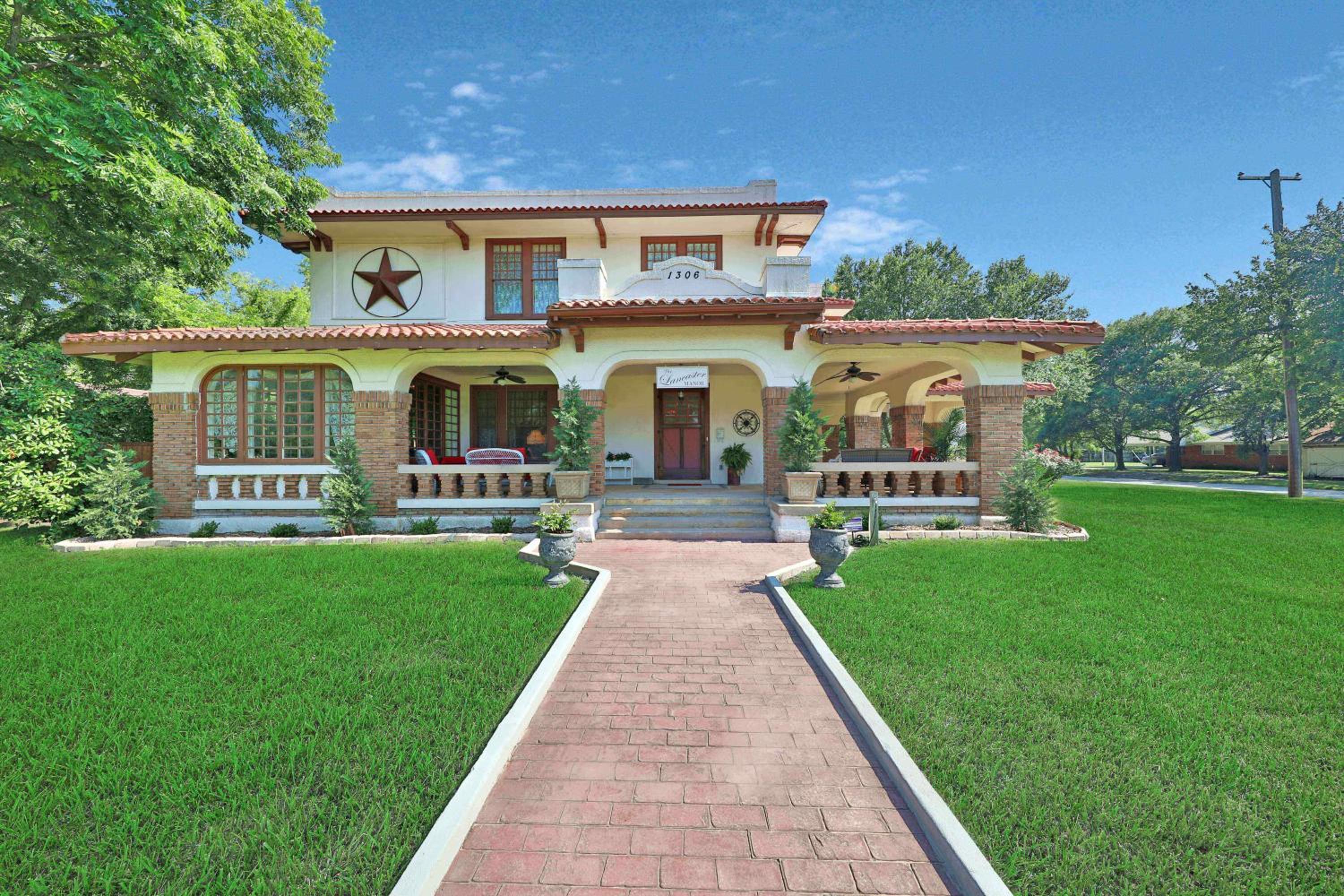 Gainesville Vacations - The Lancaster Manor Bed and Breakfast - Property Image 27