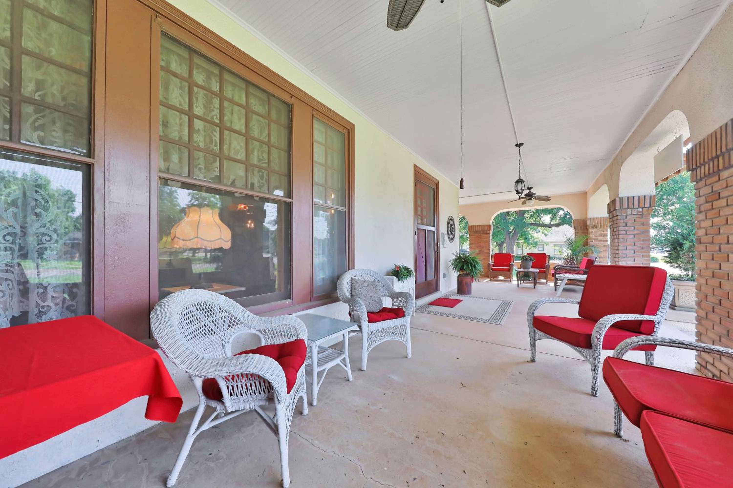 Gainesville Vacations - The Lancaster Manor Bed and Breakfast - Property Image 28