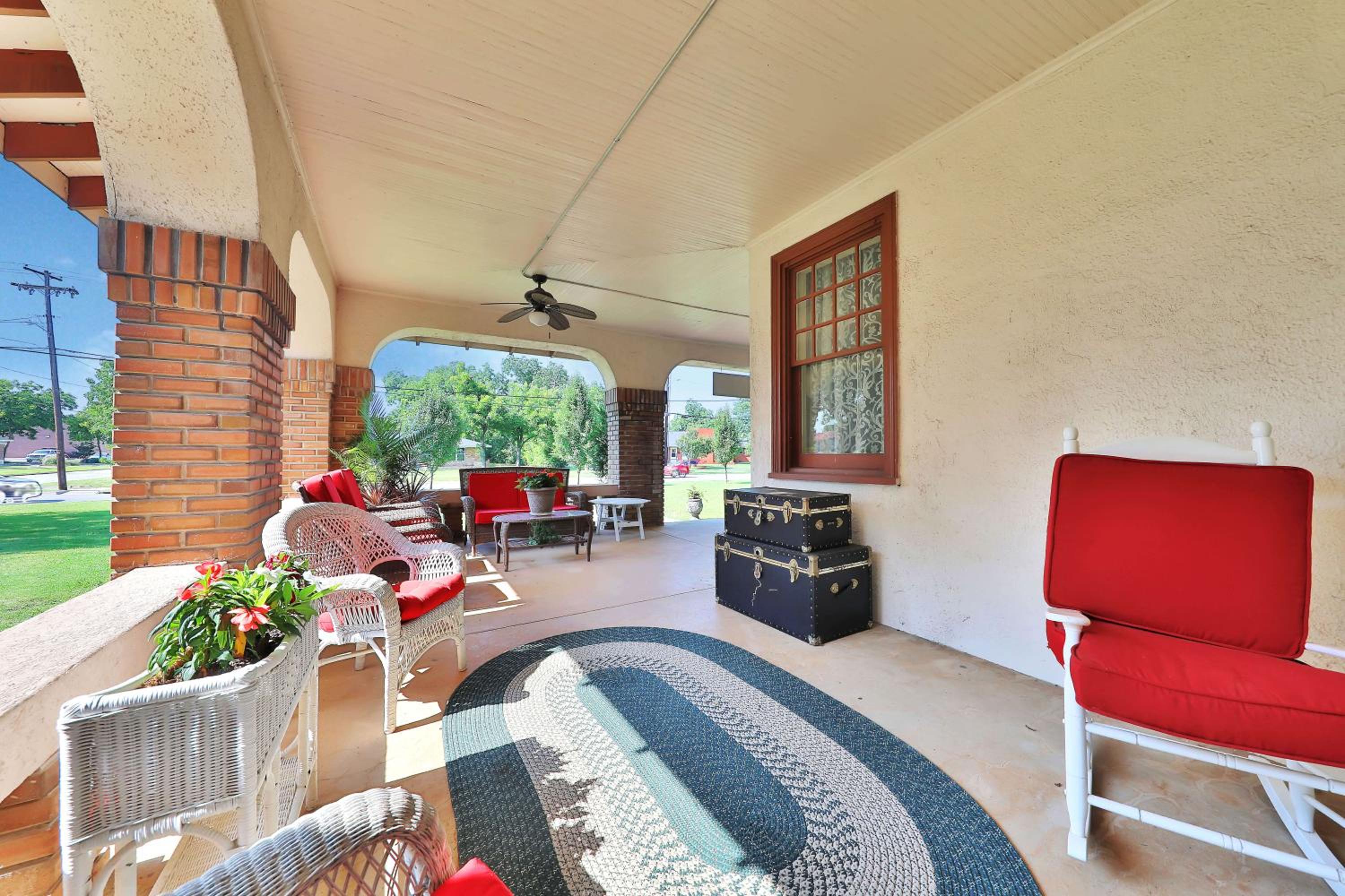 Gainesville Vacations - The Lancaster Manor Bed and Breakfast - Property Image 32