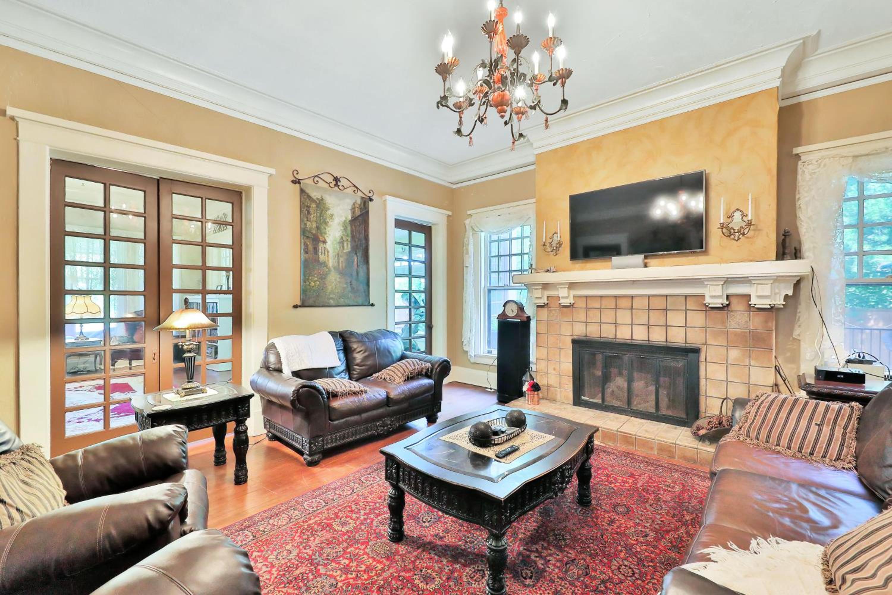 Gainesville Vacations - The Lancaster Manor Bed and Breakfast - Property Image 11