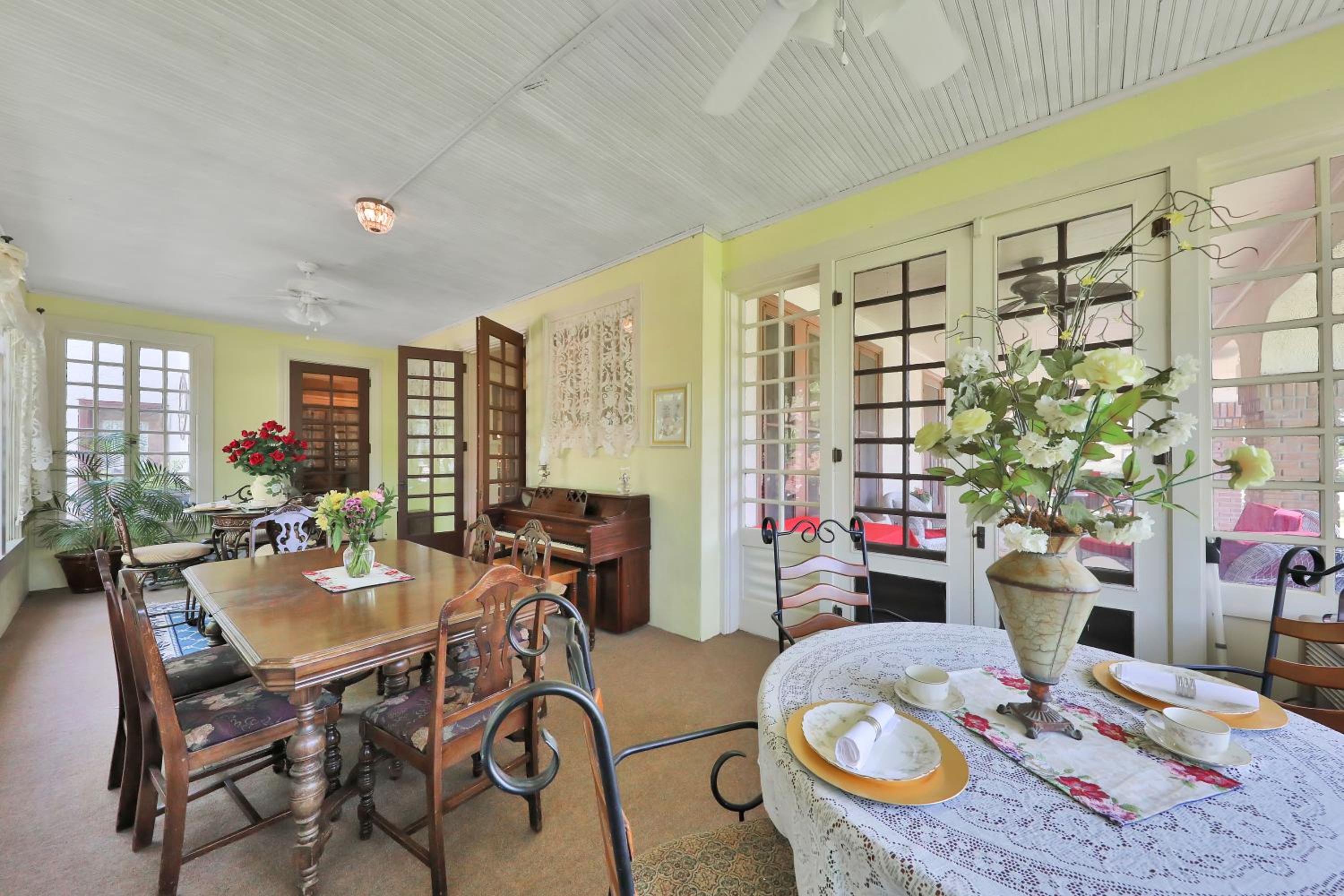 Gainesville Vacations - The Lancaster Manor Bed and Breakfast - Property Image 2