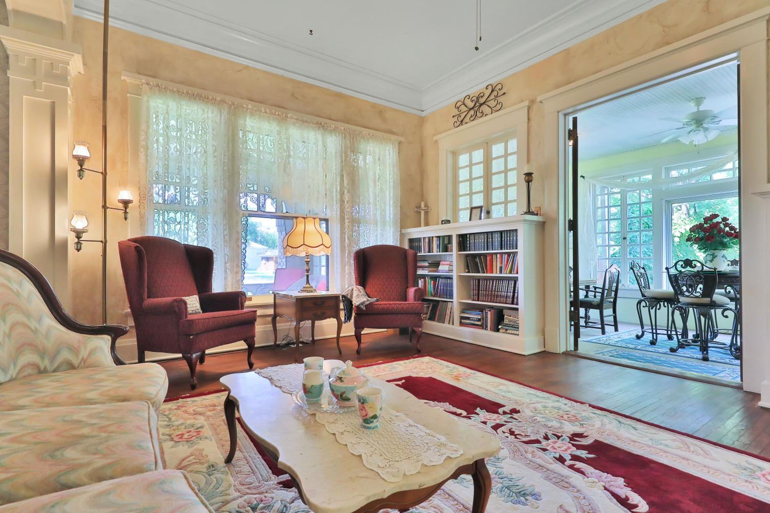 Gainesville Vacations - The Lancaster Manor Bed and Breakfast - Property Image 3