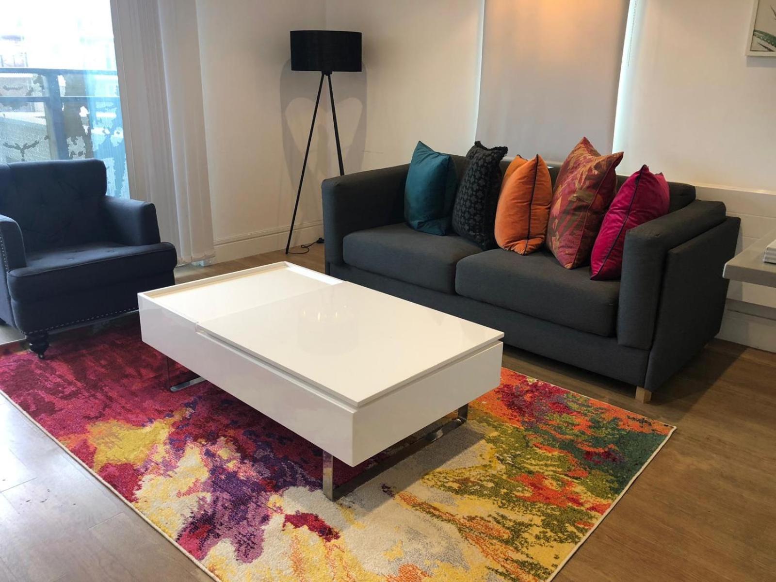 PRESTIGE 2 BED BALCONY APARTMENT