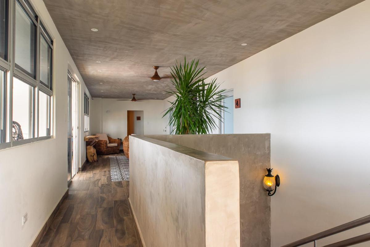 Numero Uno Beach House - Property Image 32