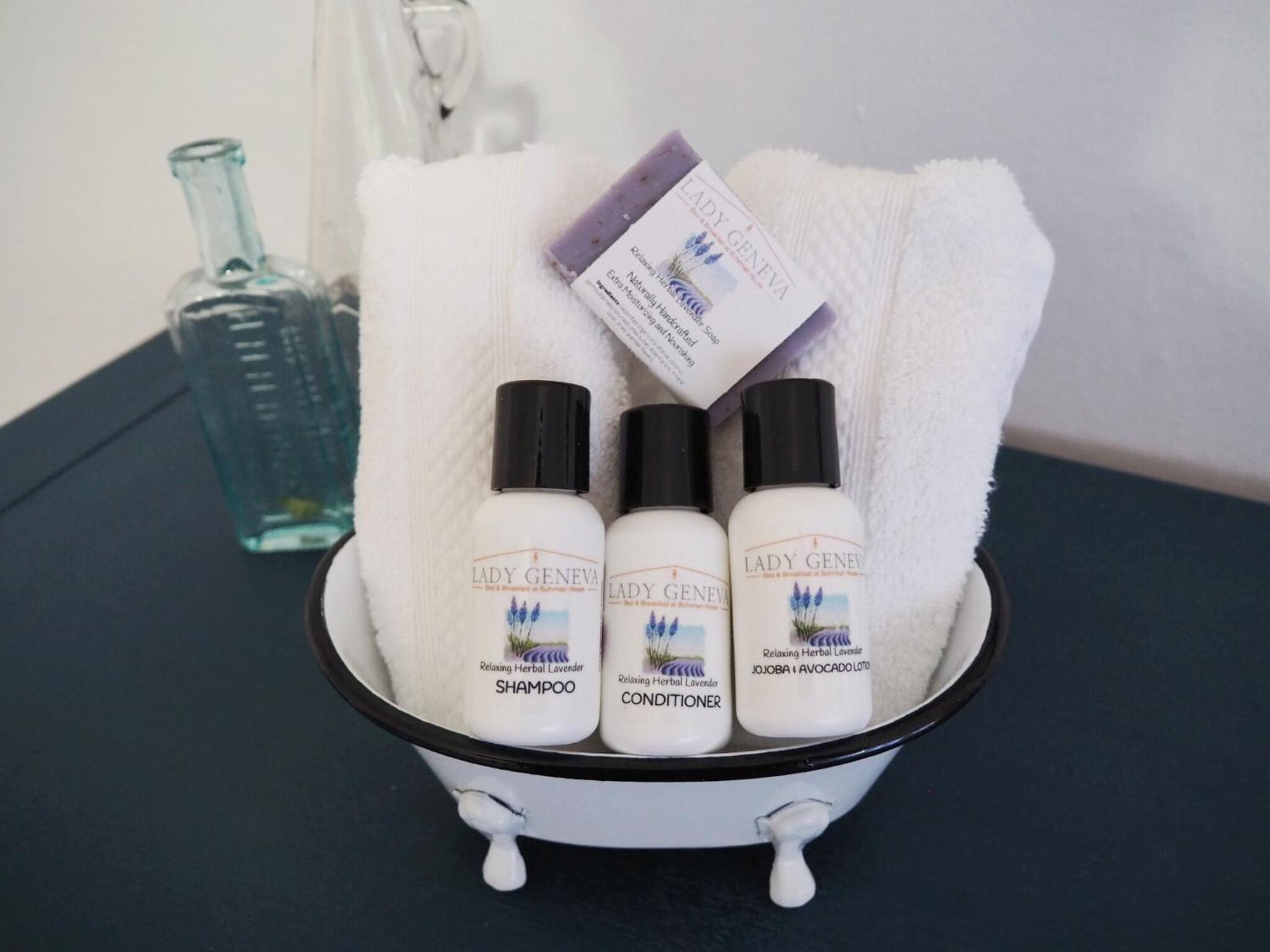 Medford Vacations - Lady Geneva Bed Breakfast - Property Image 7