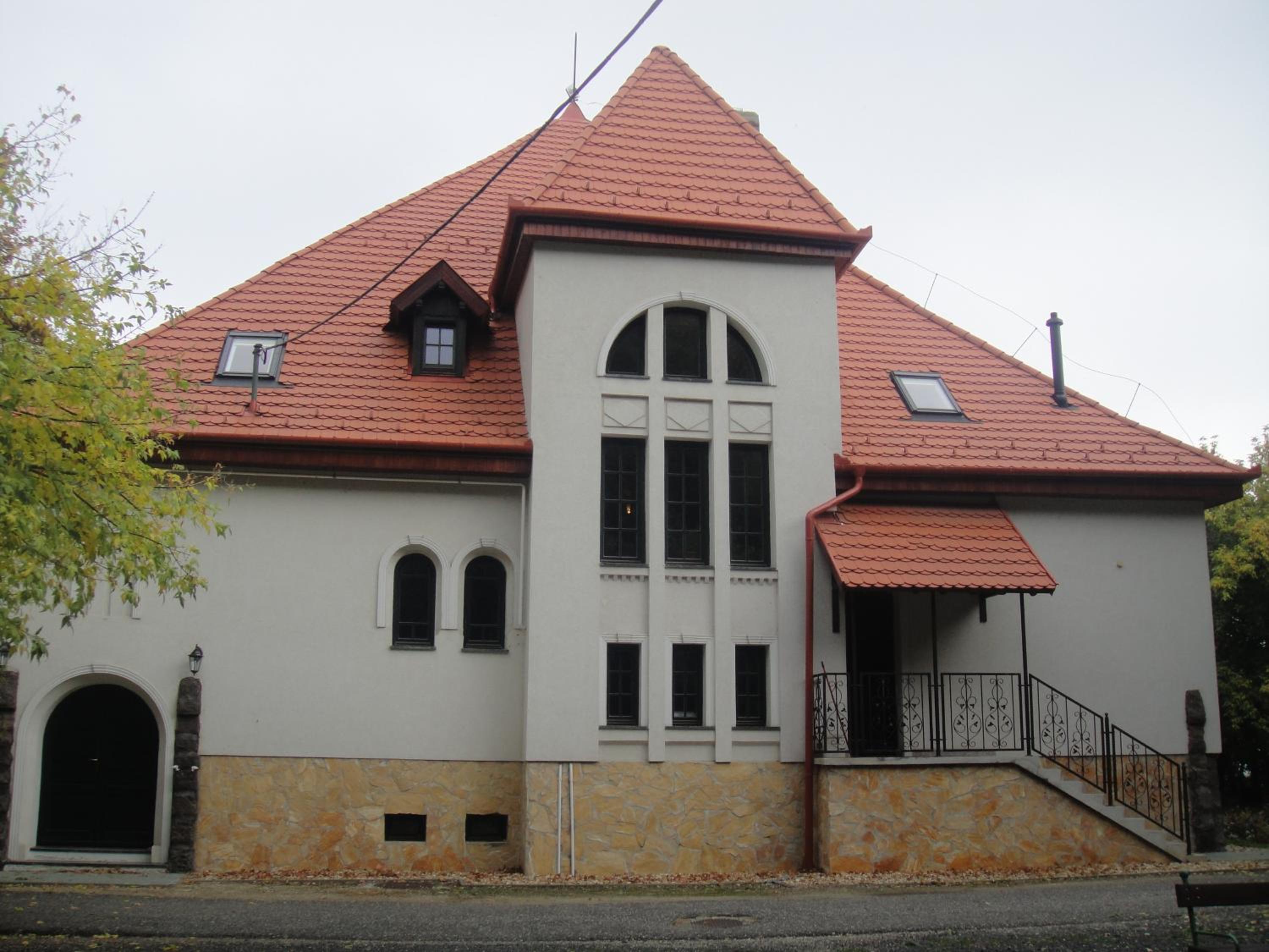 Photo 10