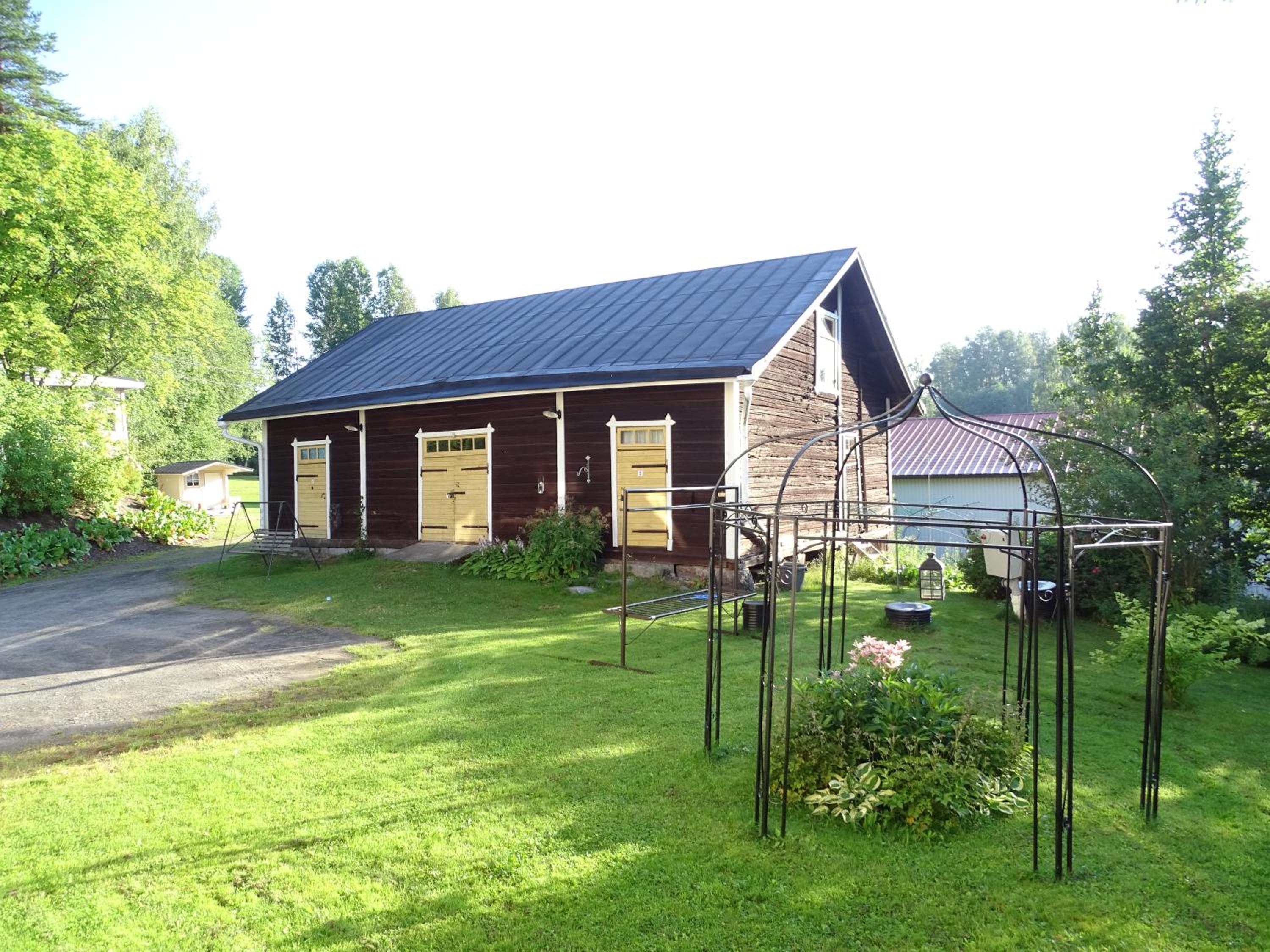 Photo 8