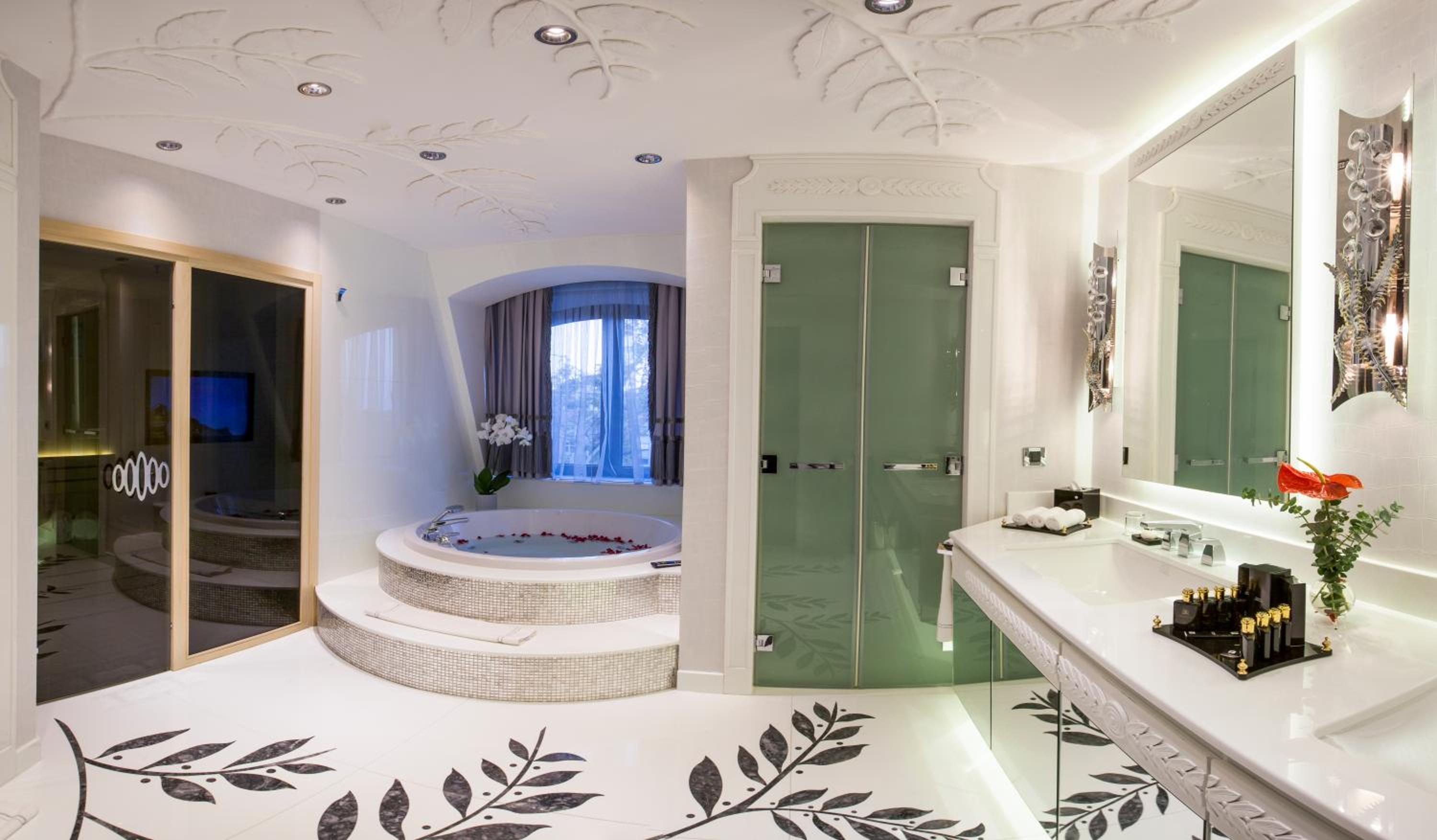 Wyndham Grand Istanbul Kalamış Marina Hotel - Image 82