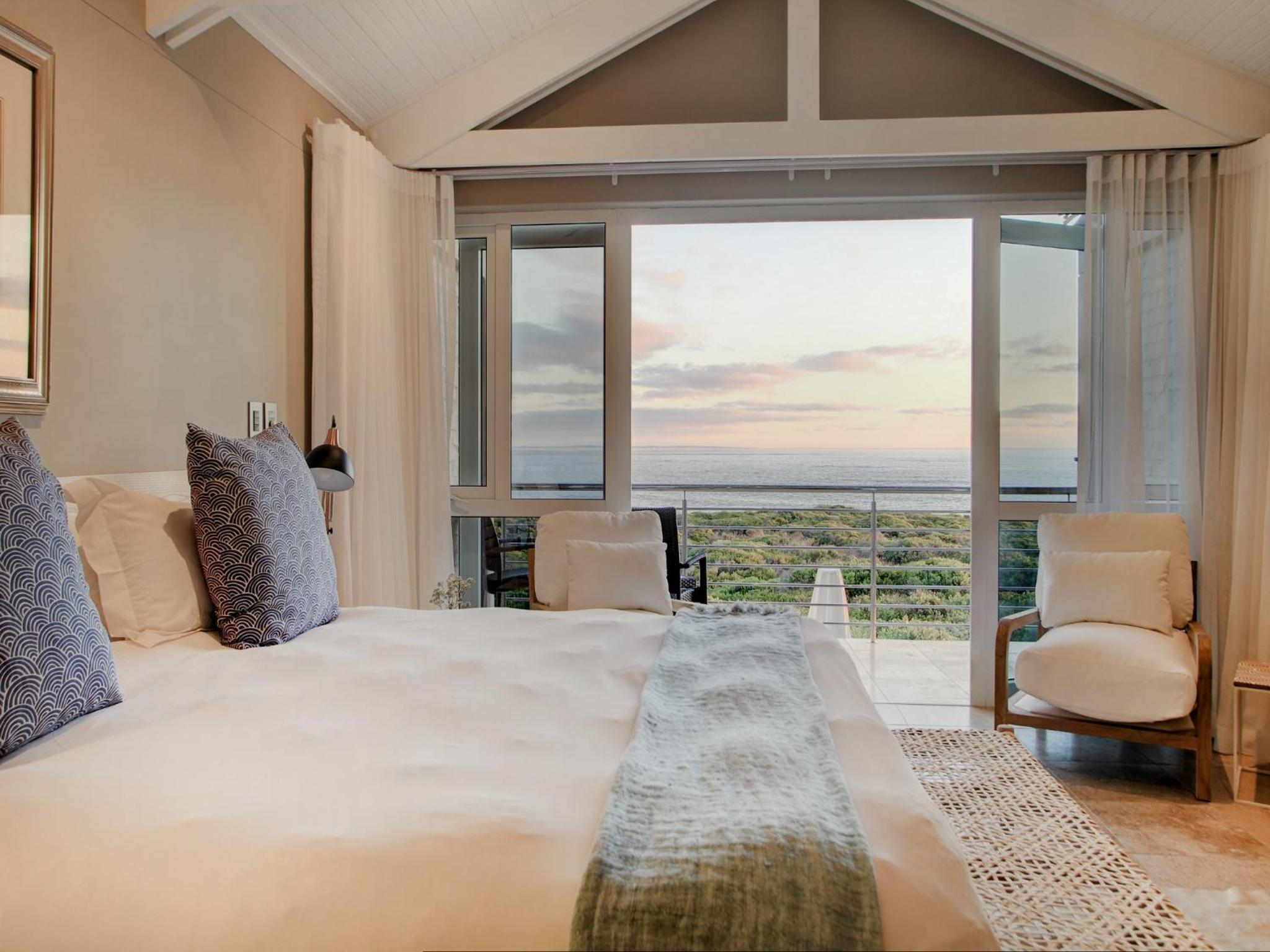 Abalone Guest Lodge