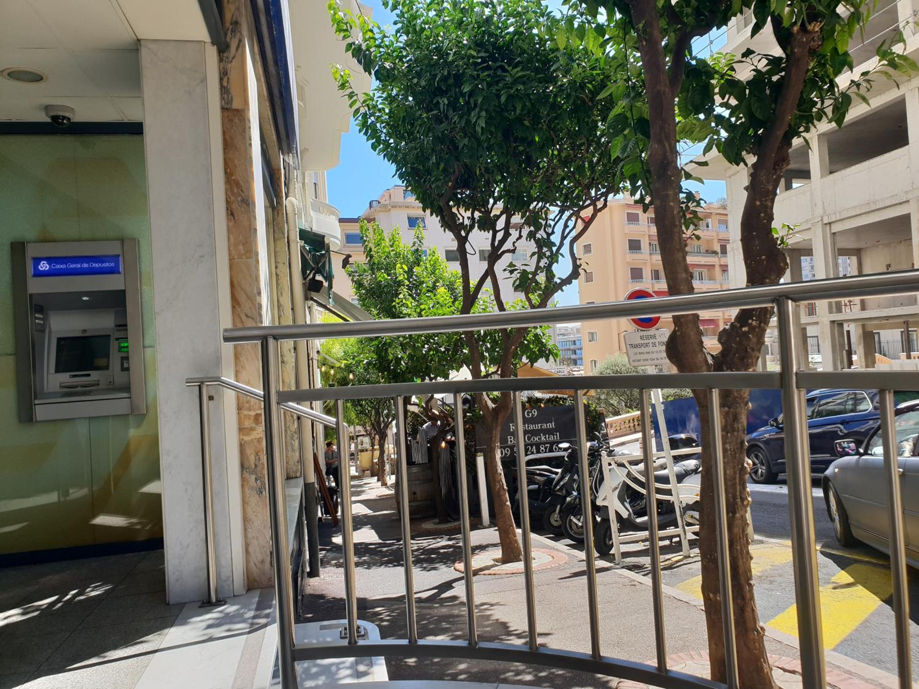 Photo 19