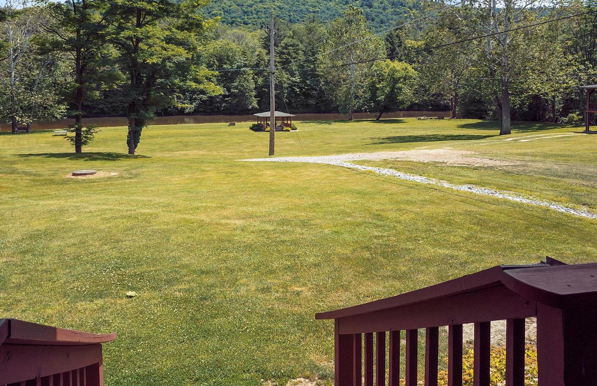 Rough Cut Lodge