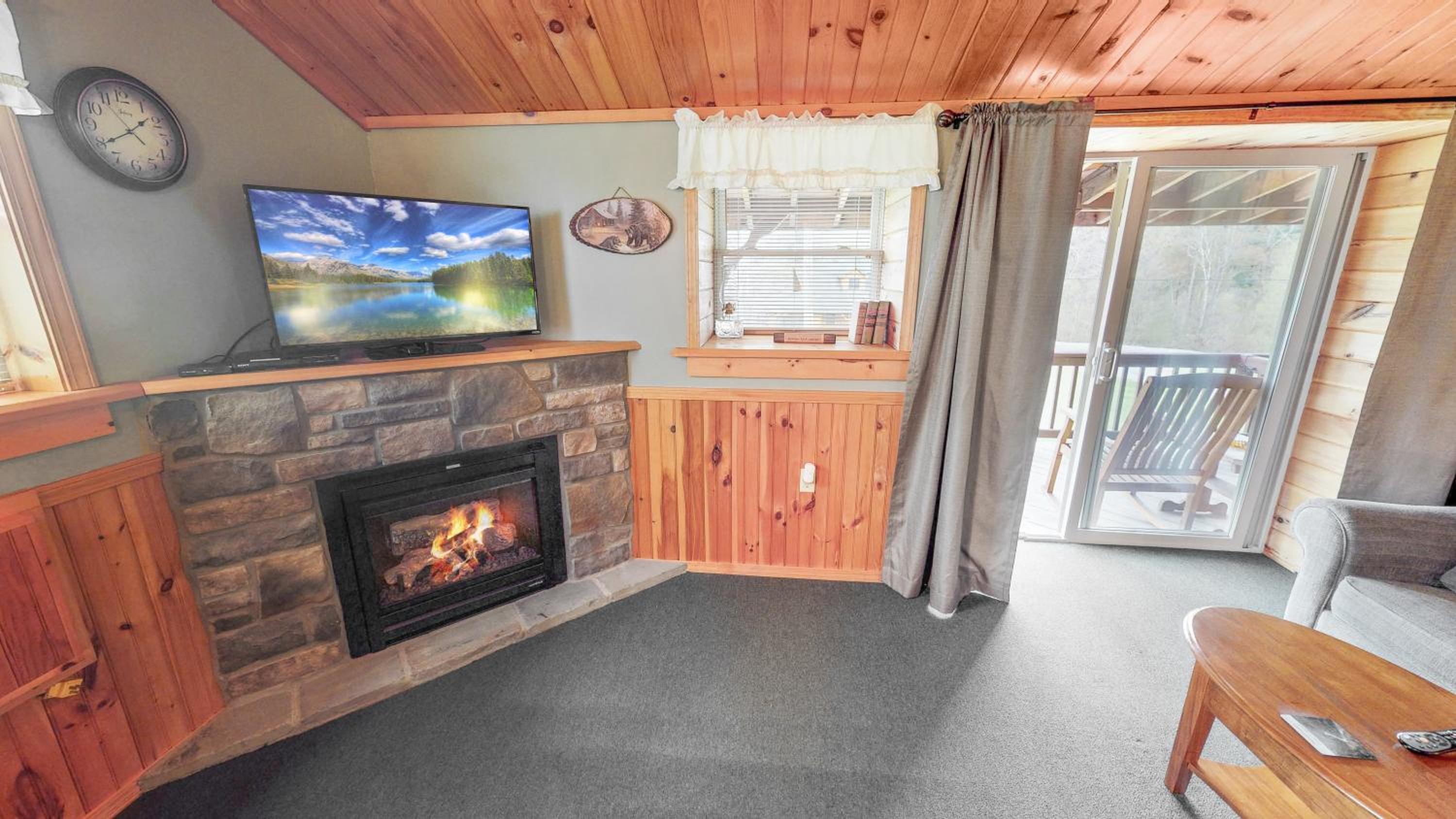 Rough Cut Lodge