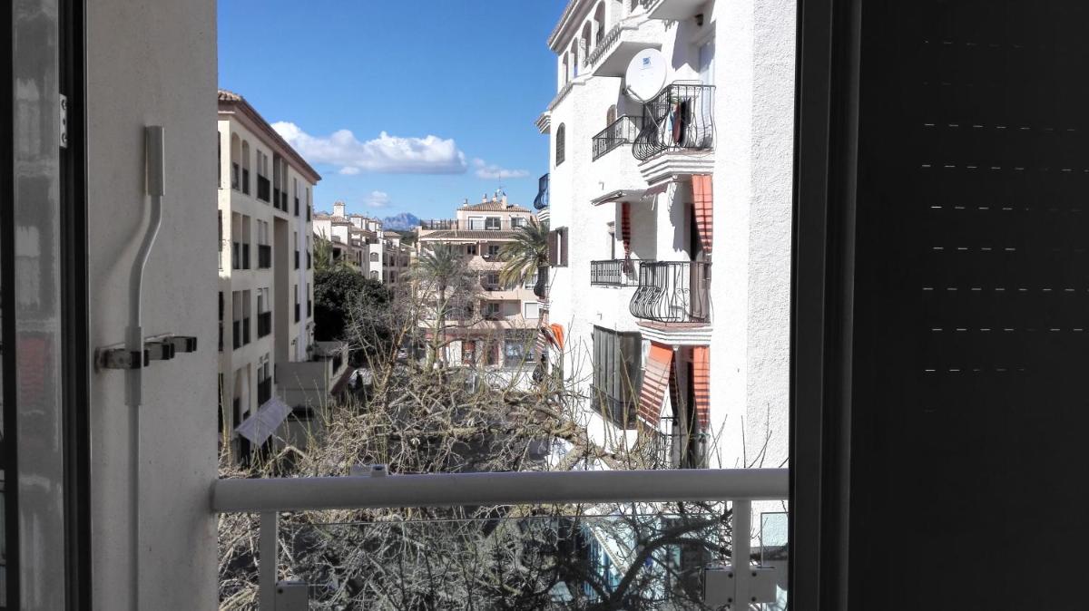APARTAMENTO DE 2 DORMITORIOS CENTRO DE MORAIRA photo 3