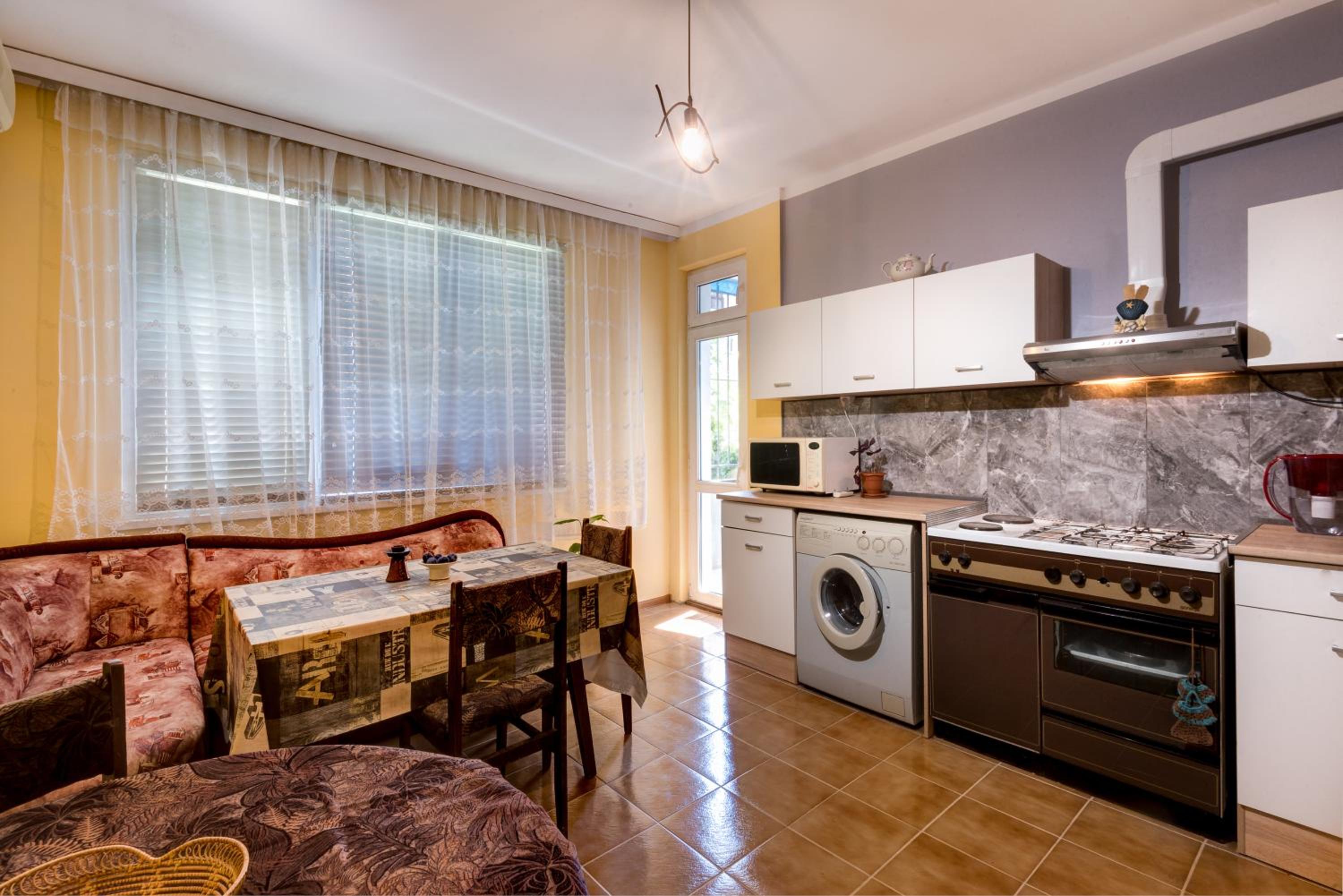 Super Center-Huge 2 bedrooms Apartment