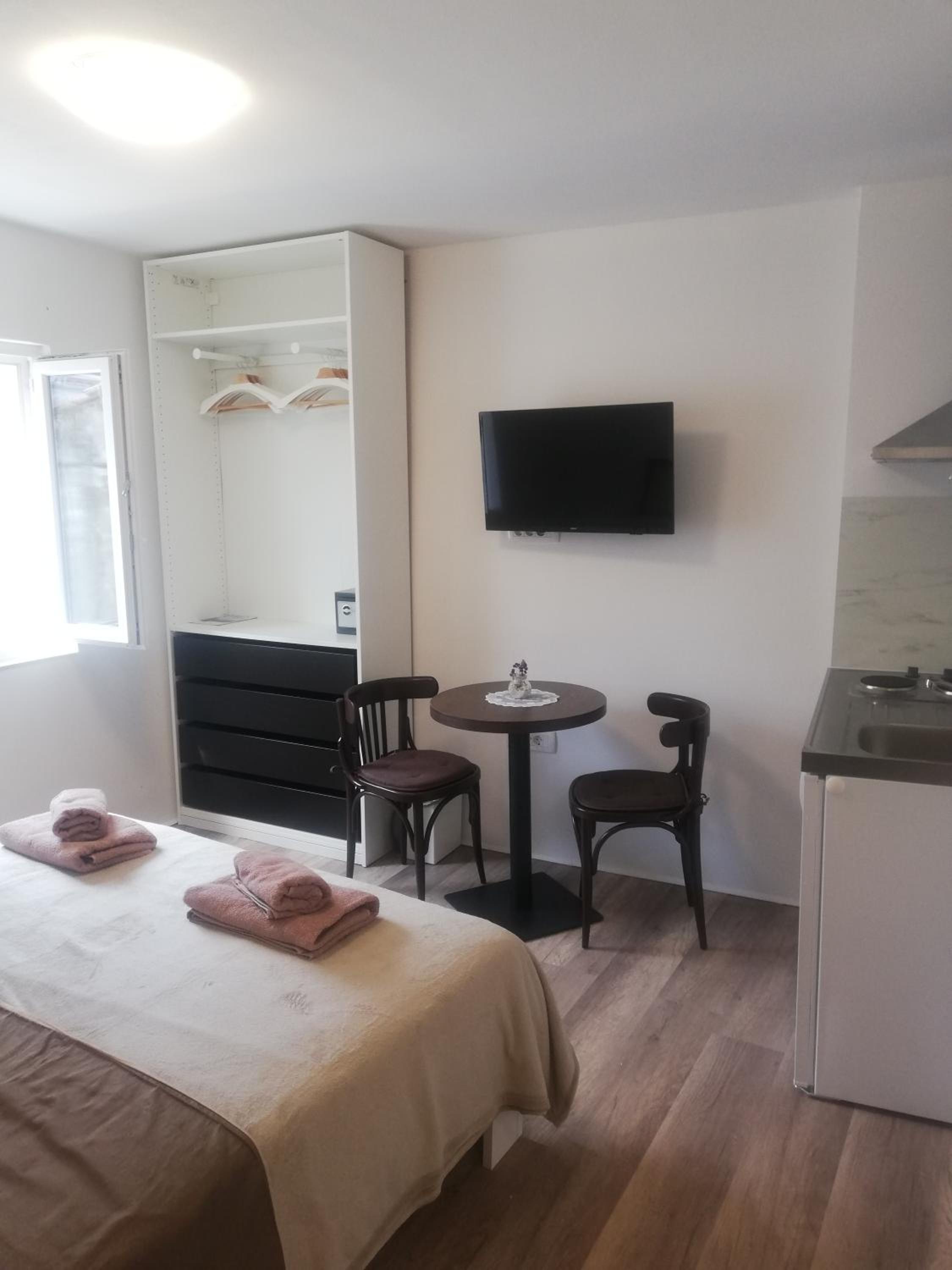 Apartments Primo Maggio view 3