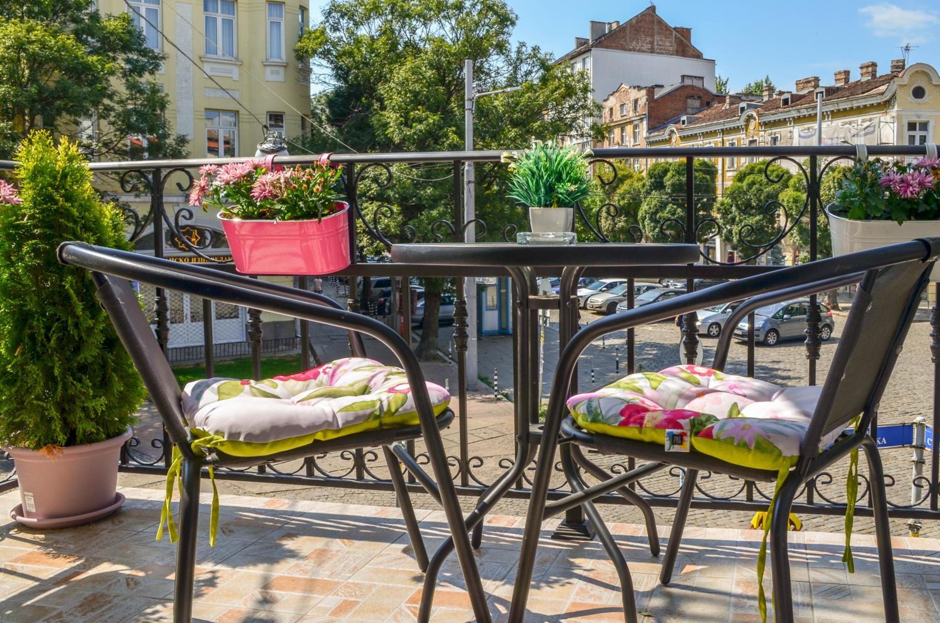 balance & terrace