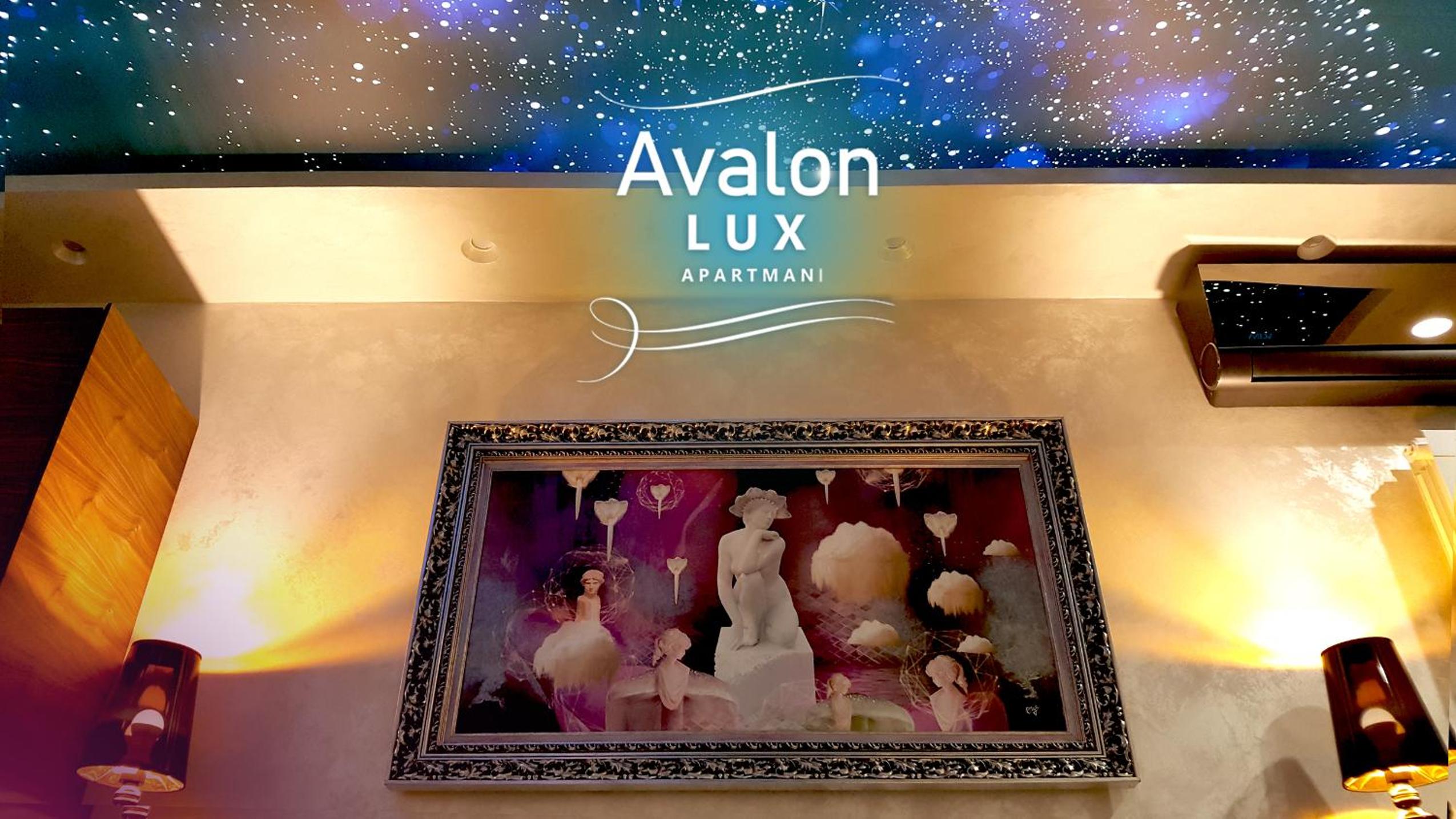 Avalon Lux Studio Apartment view 4