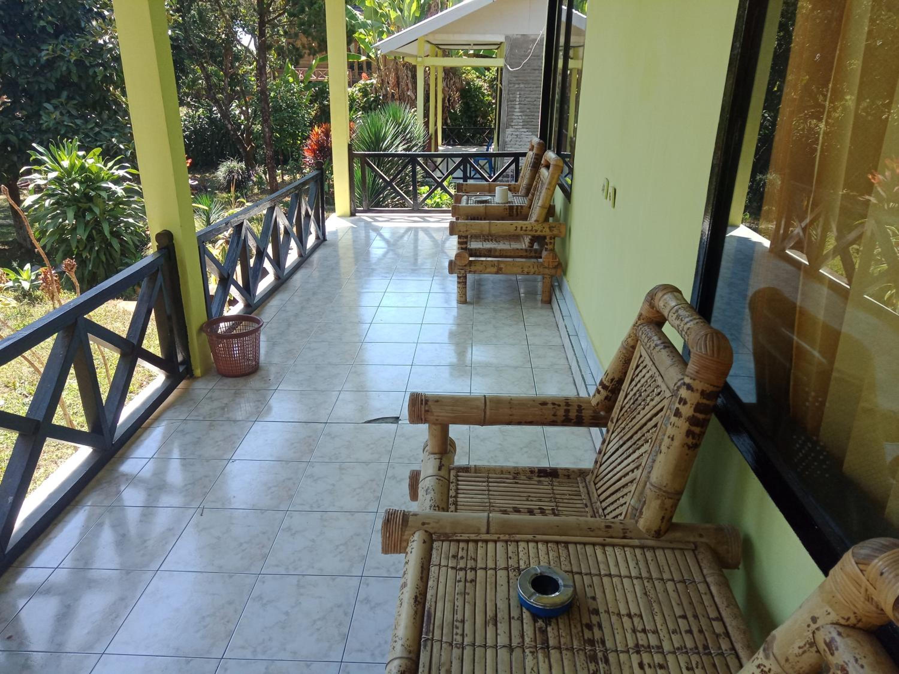 Photo 12