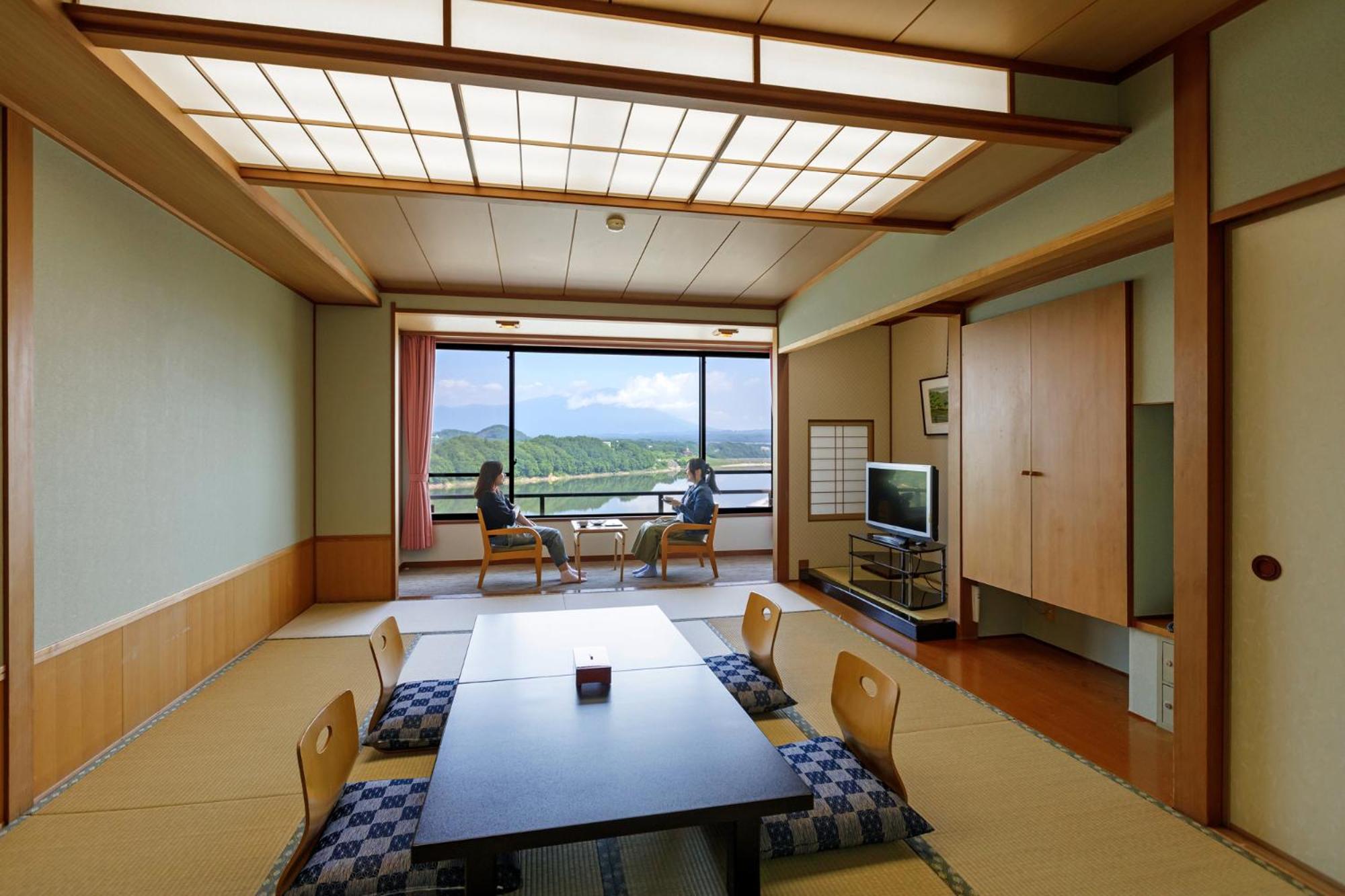 Hotel Shion