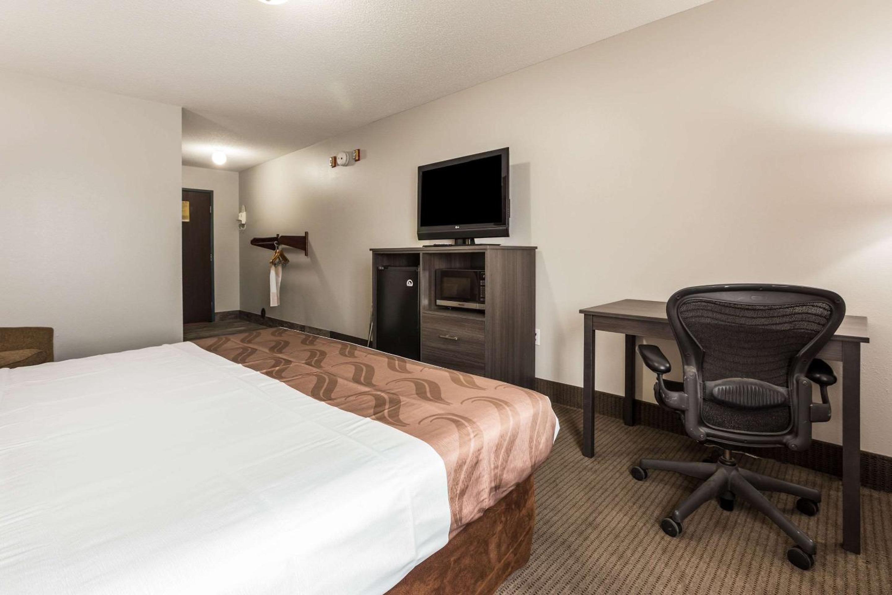 Quality Inn - Property Image 12
