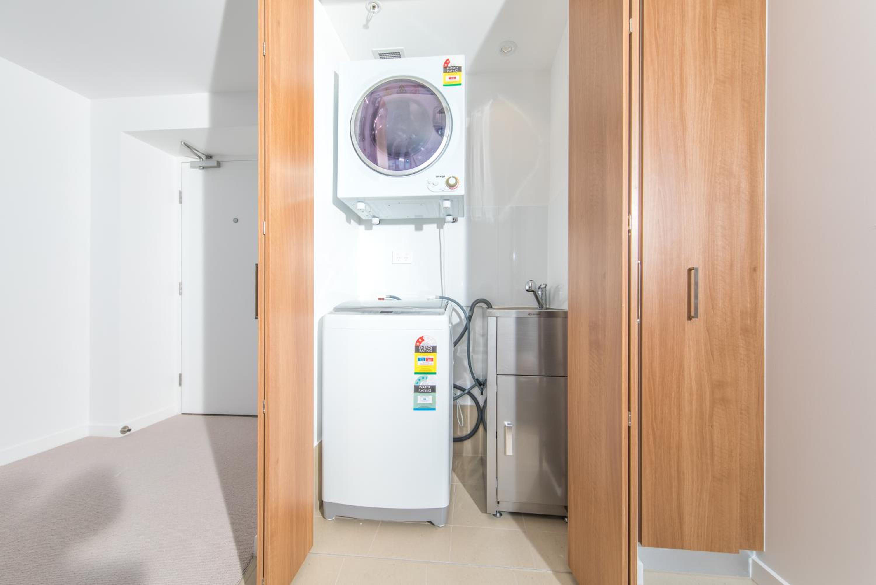 AirTrip Apartment on Margaret Street in CBD