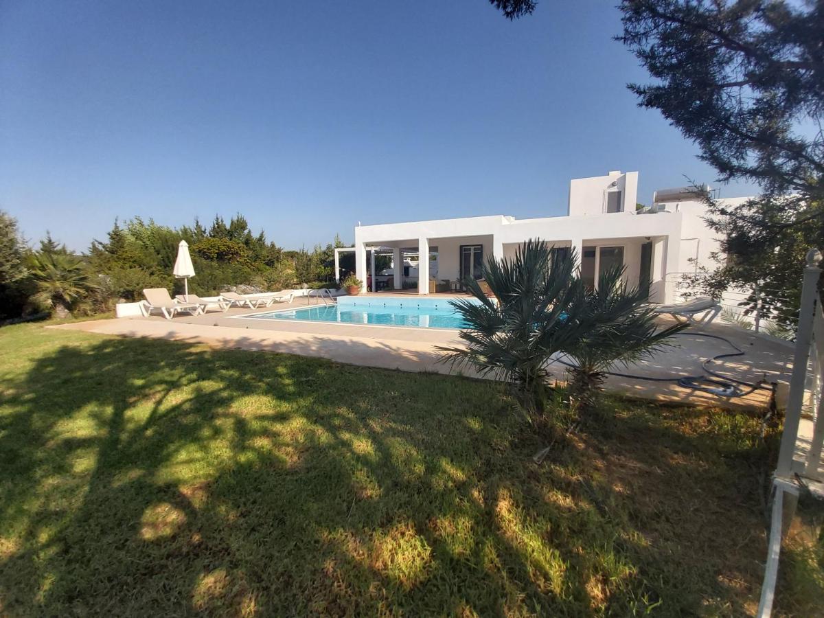 Villa Chevalier view 3