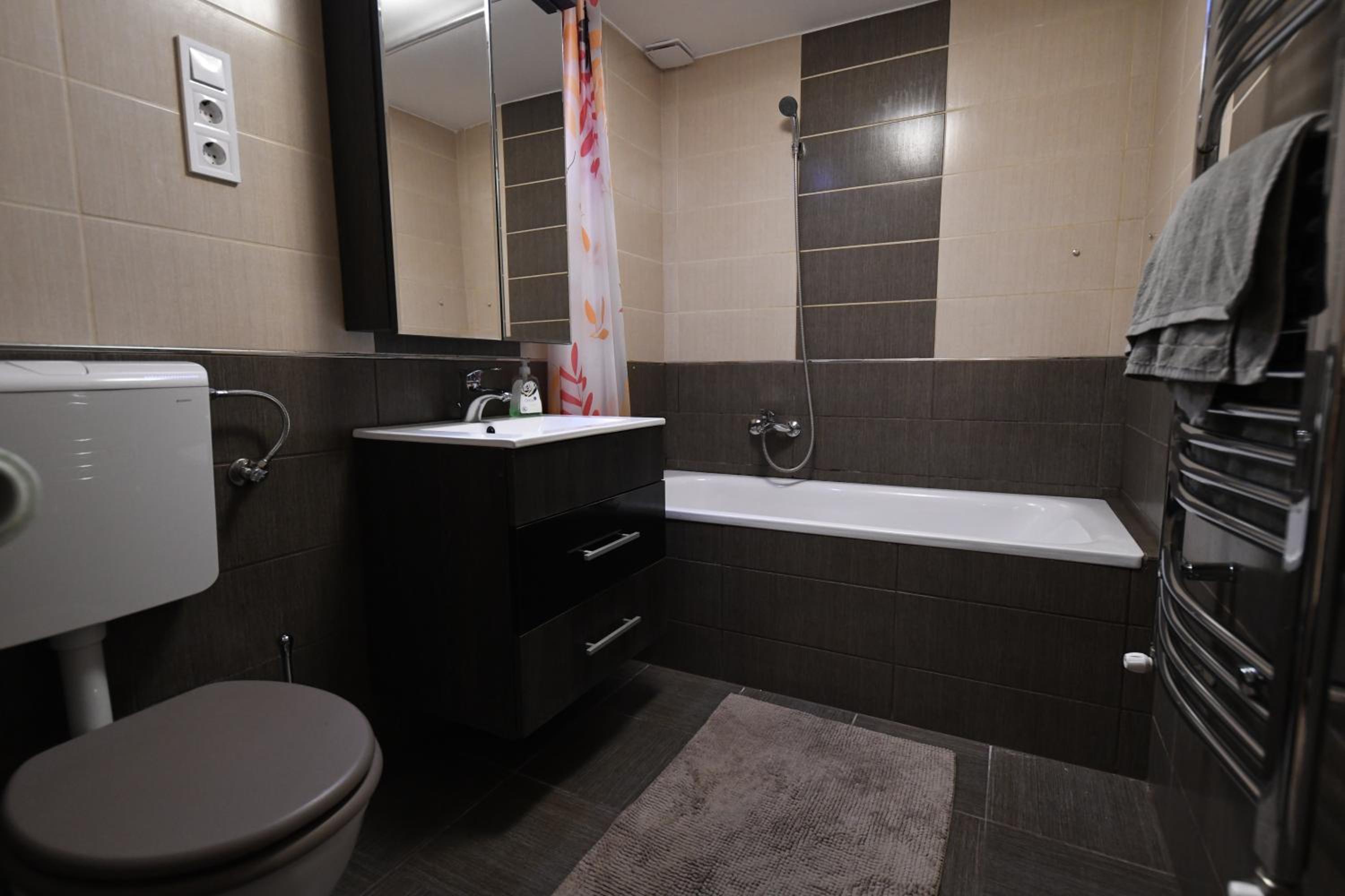 Cosy 2 bedroom flat in the heart of Budapest view 5