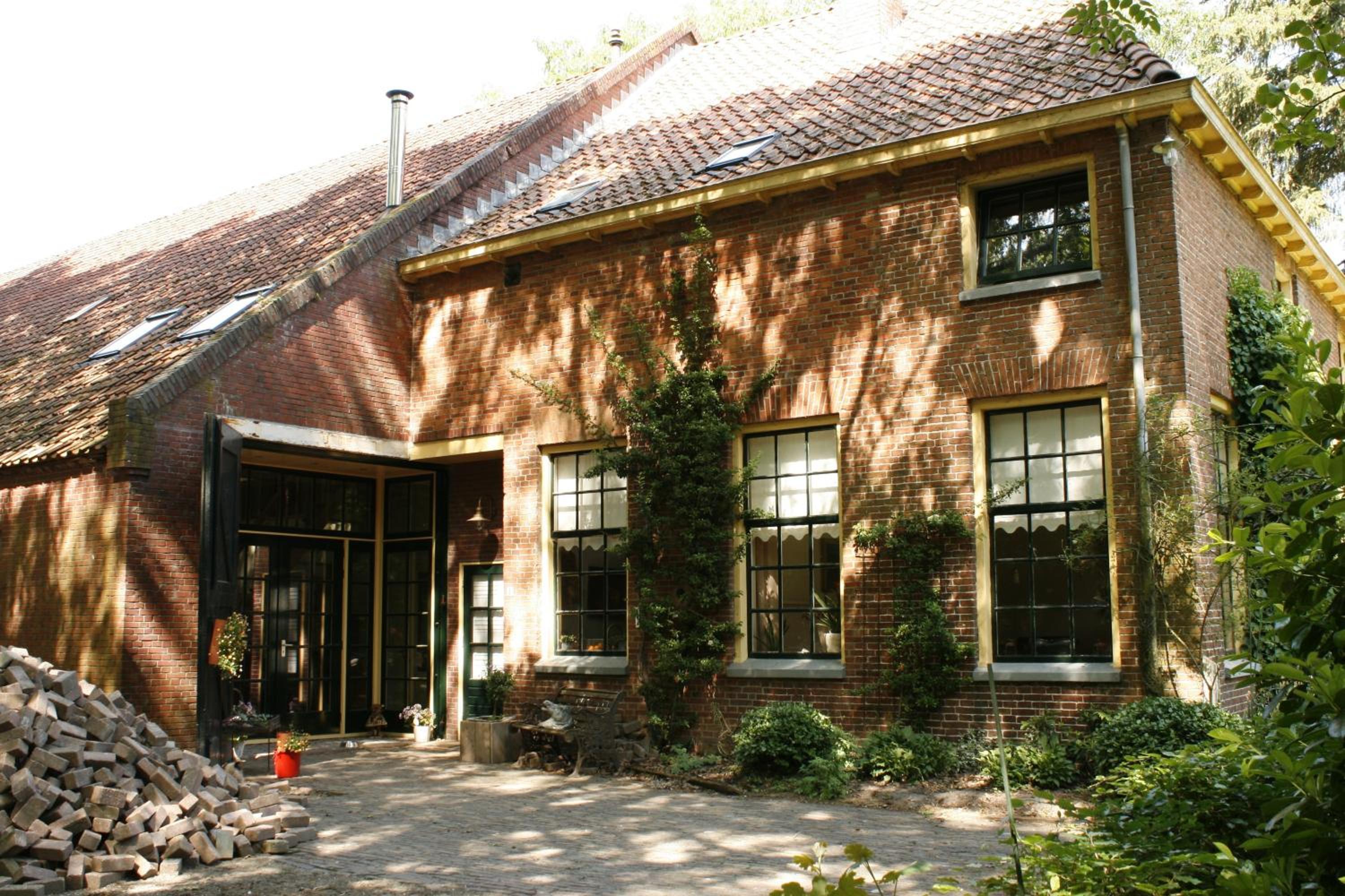 Photo 6