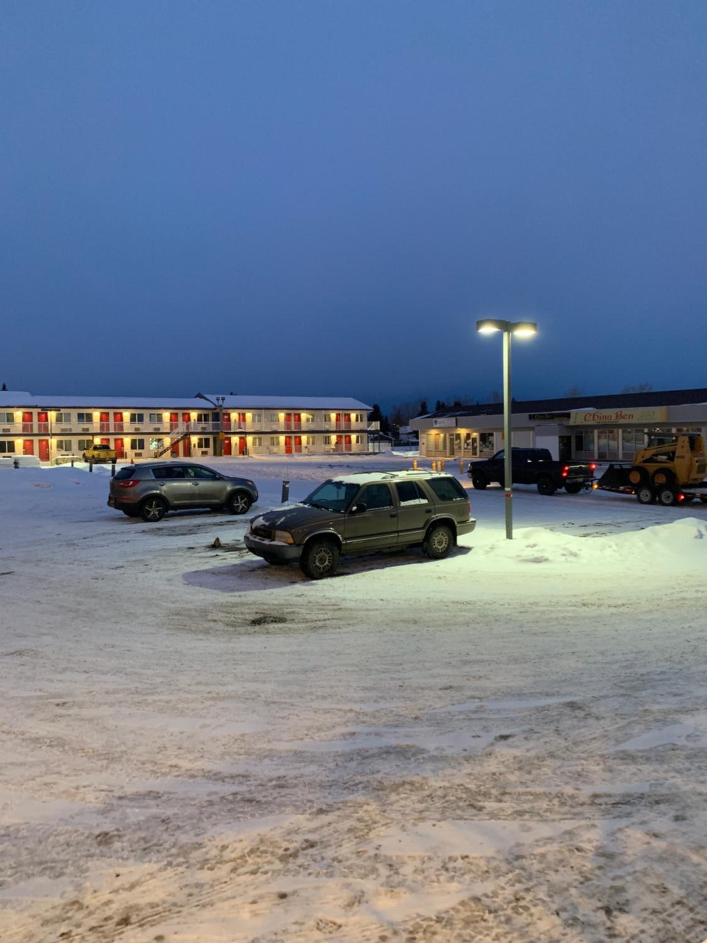 Red Deer Inn & Suites