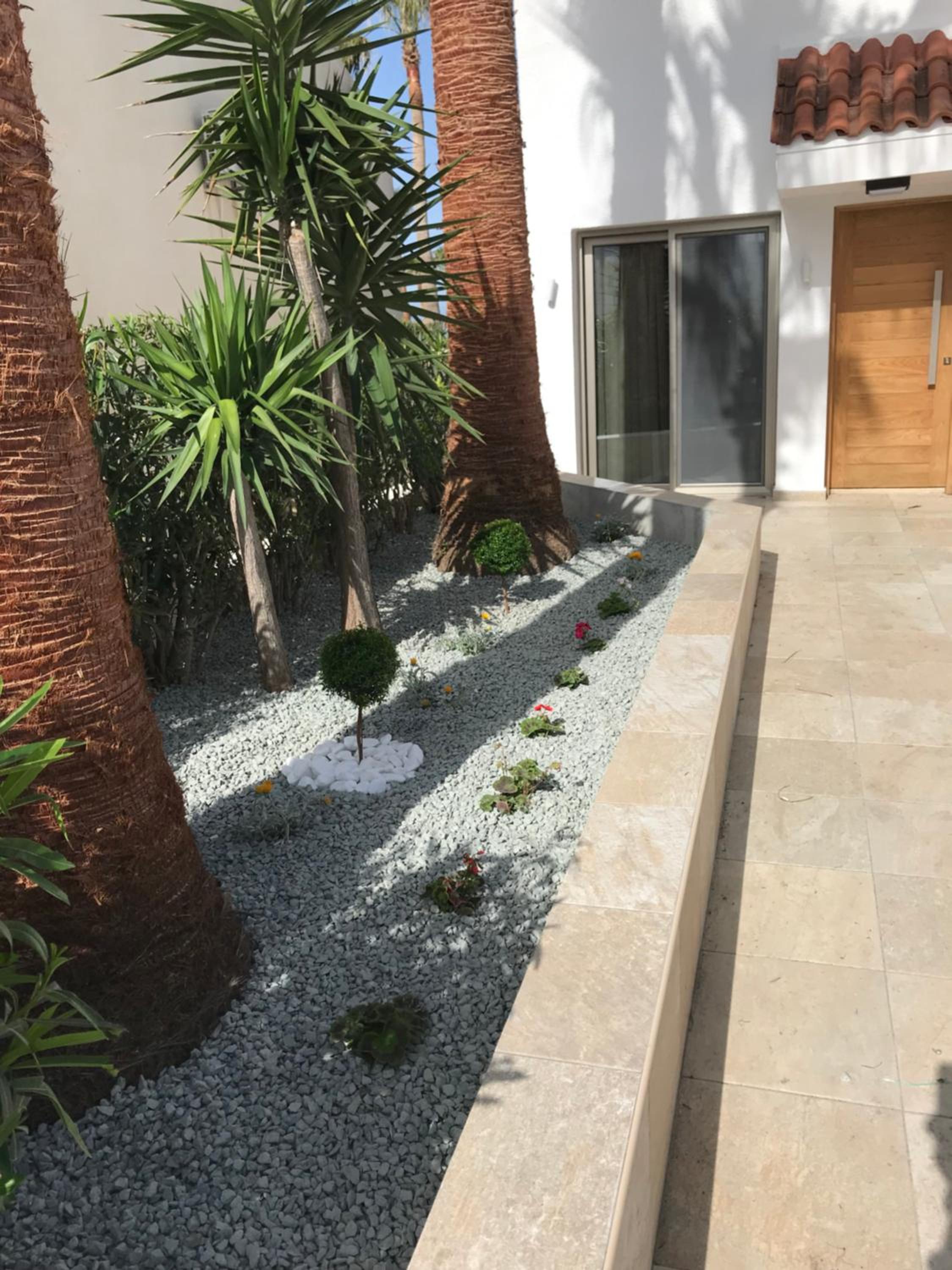Yulya Villa By Taimoura