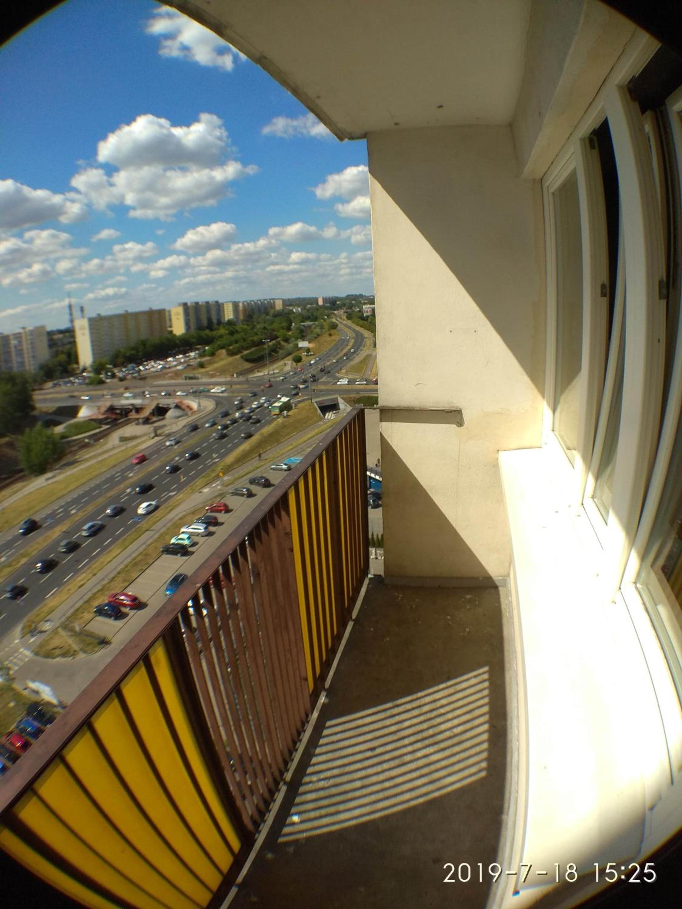 1050 Śmiałego 36 - Tanie Pokoje - samodzielne zameldowanie - self check in view 4