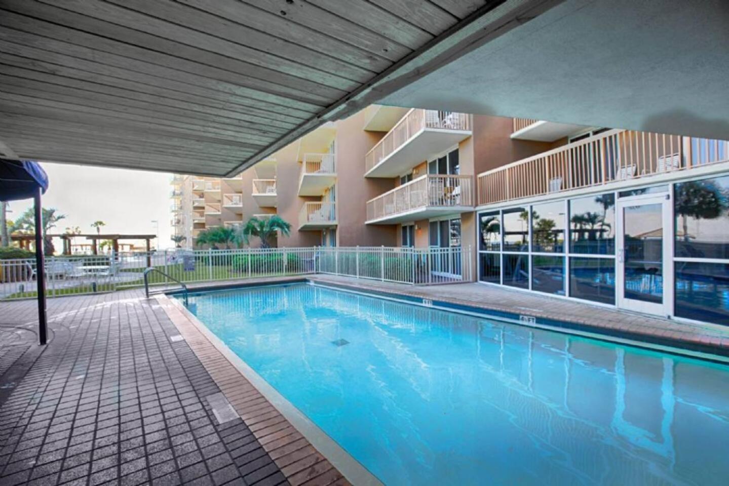 Best beach front vacation, Ocean View, 8th Flr view 3