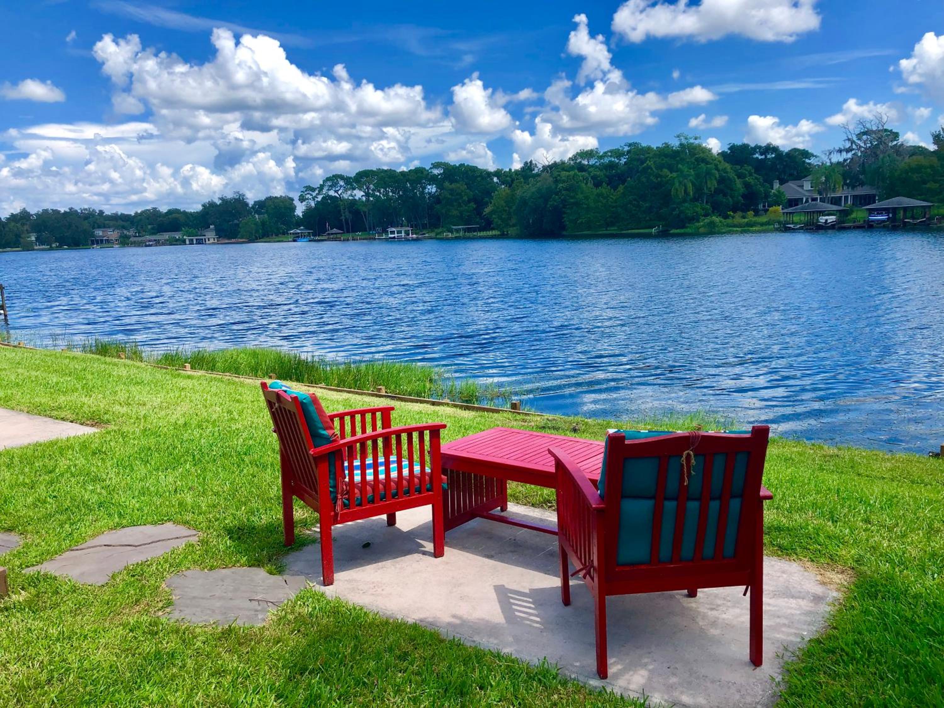 Orlando Lakefront Tiny Houses