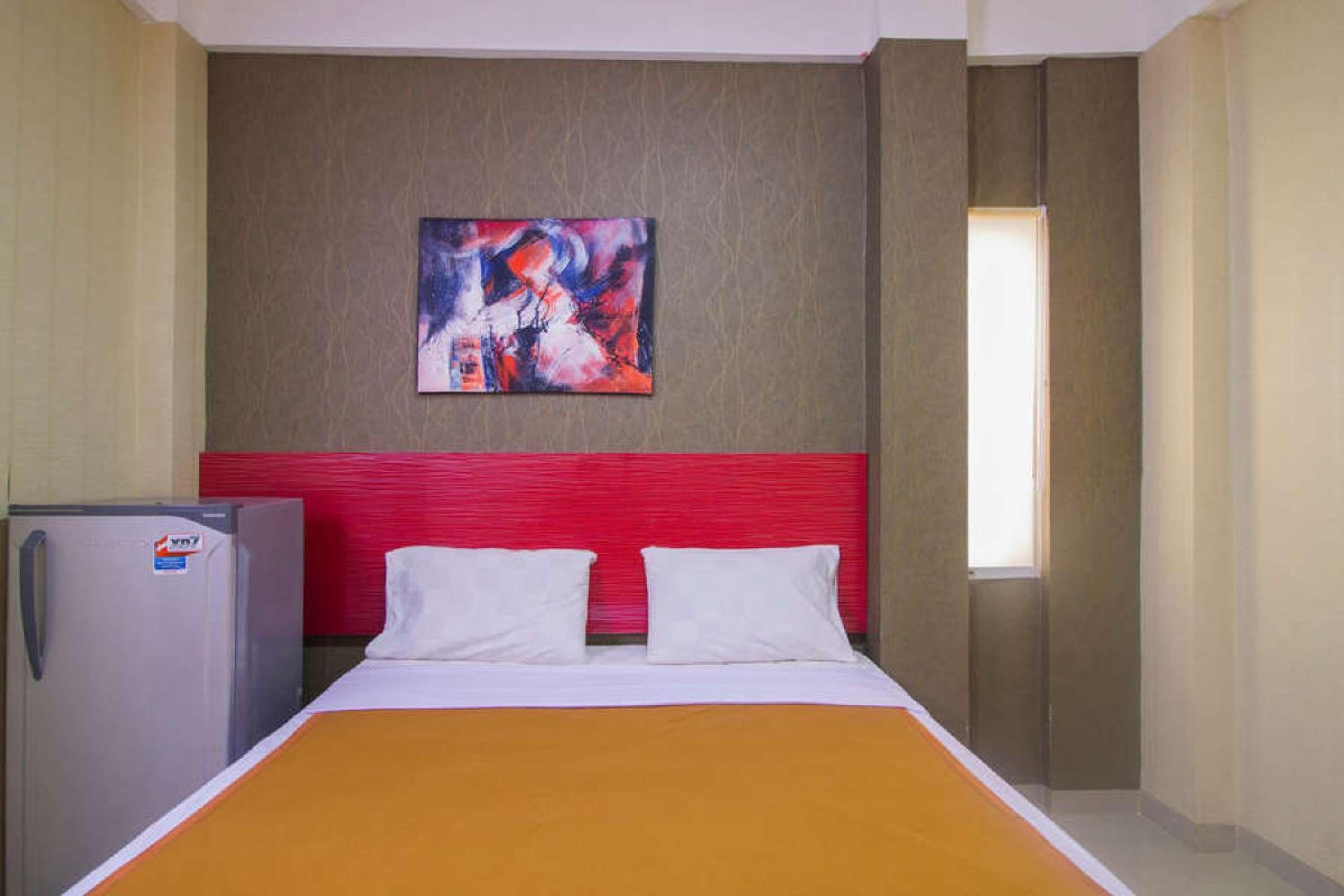 RedDoorz near Cilandak Town Square
